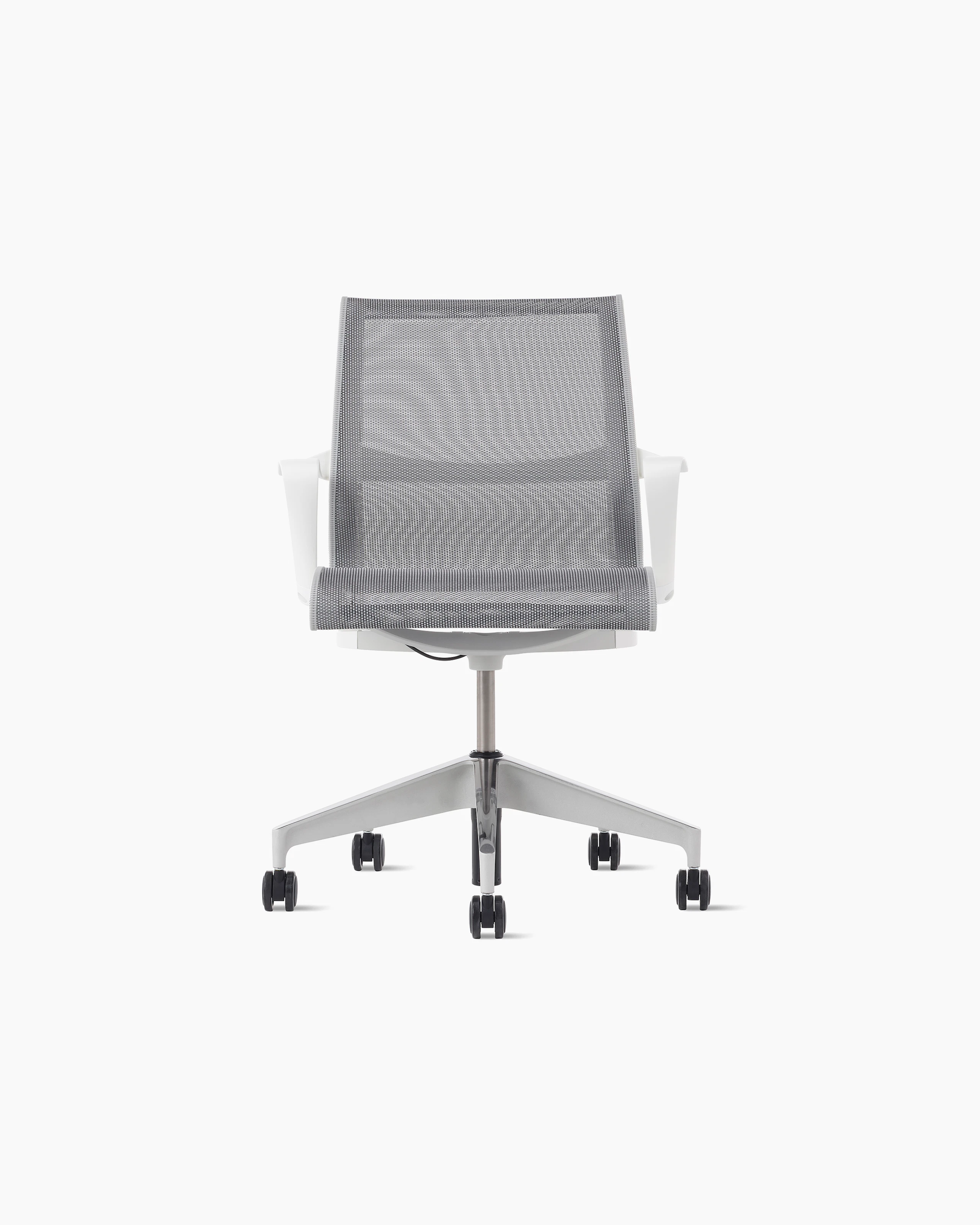Front view of a Setu chair with a white frame, grey suspension and semi polished base.