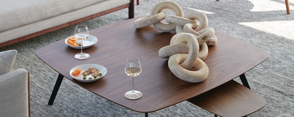 Solapa Coffee Table