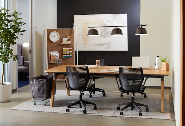 Knoll MultiGeneration Light Task Chair - Armless with Seat Pad