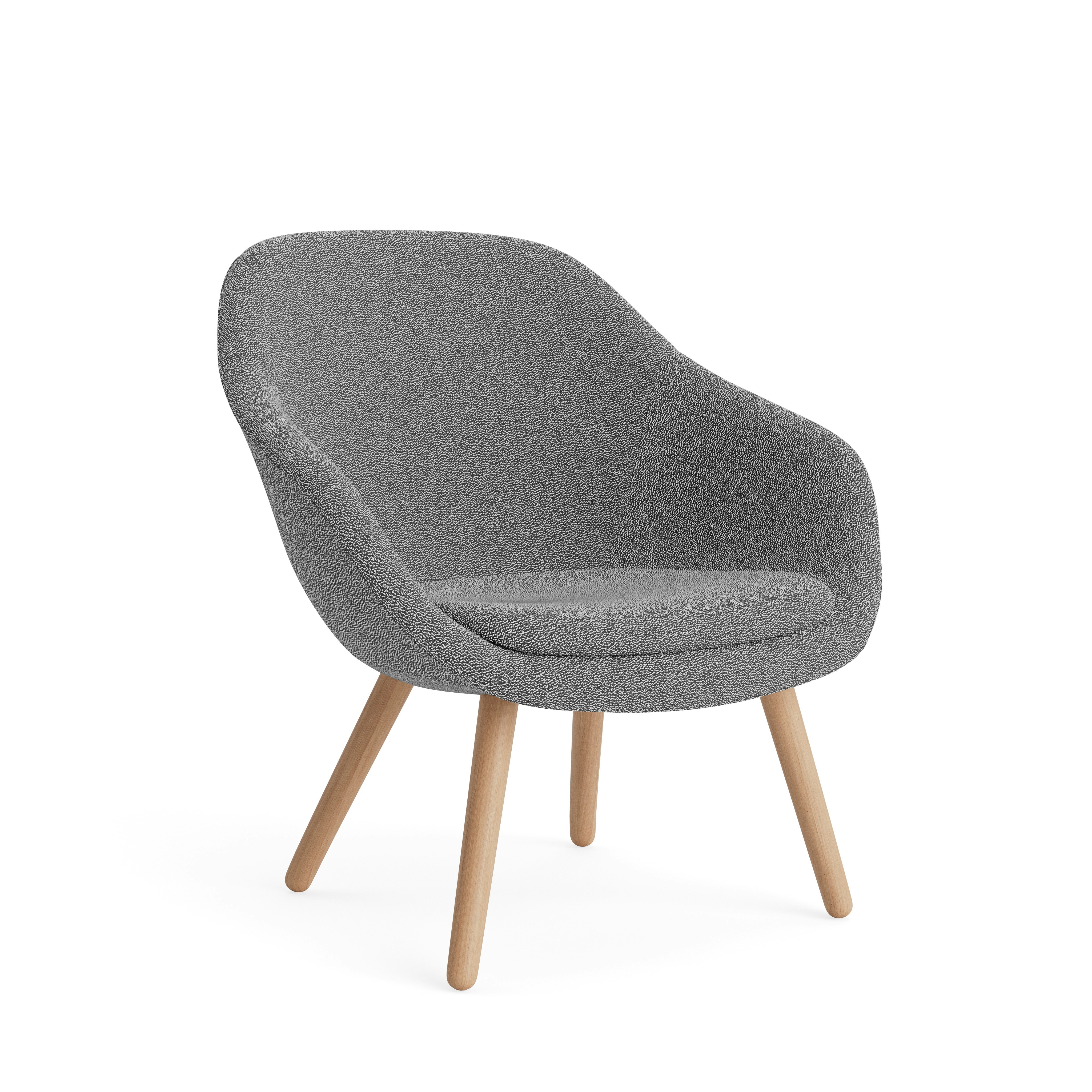 AAL 82 Armchair, Low Back - Standard, Olavi, 03 Black / White Speckle, Matte Lacquered Oak