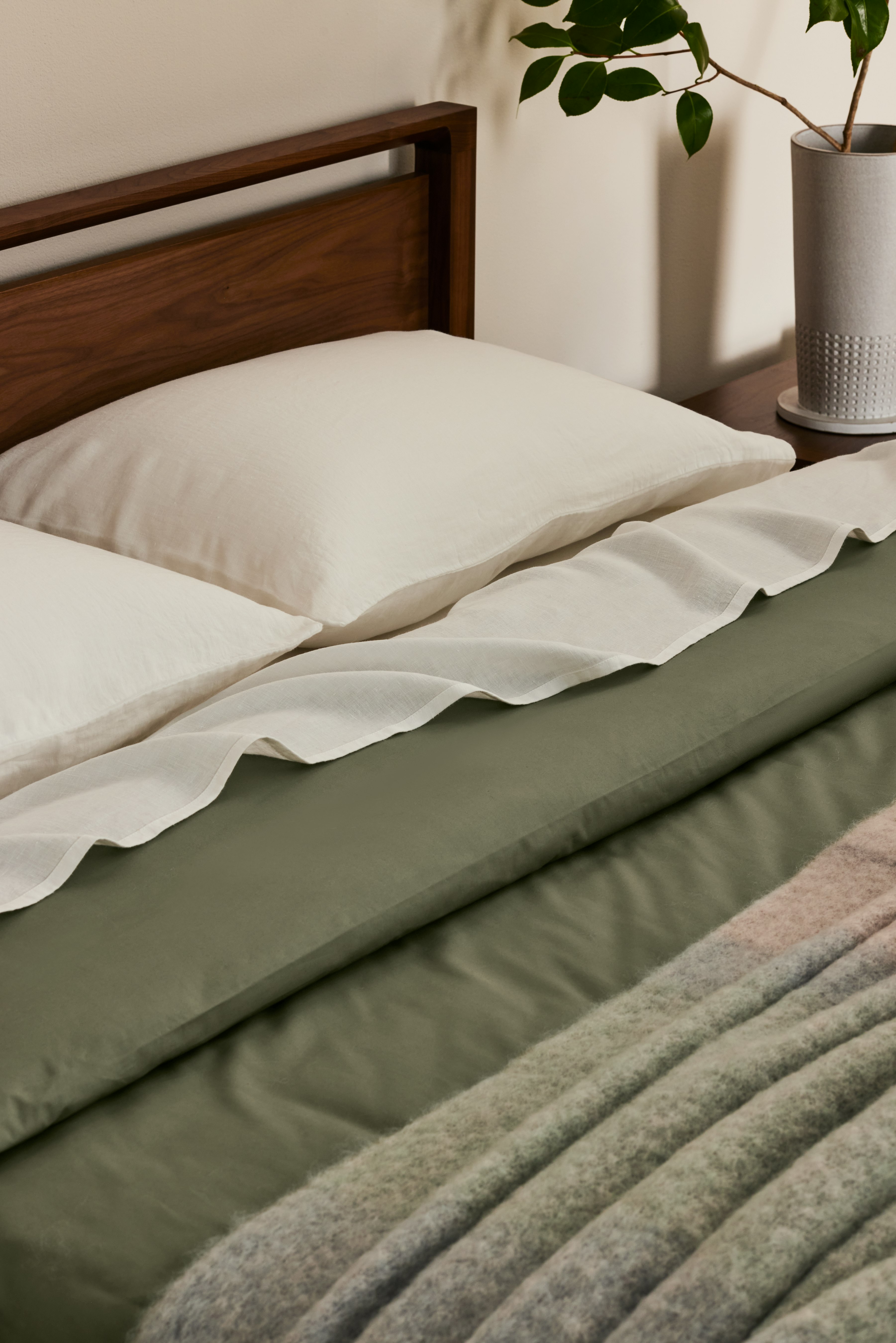 Design Within Reach Sheet Set - Percale