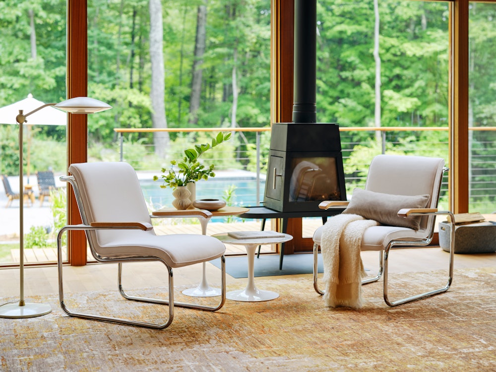 Saarinen Side Table, Round | Knoll Saarinen Side Table, Round | Knoll