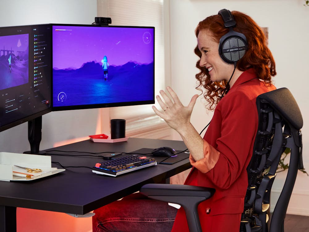 HM Gaming, Lindsey Migliore with Embody Gaming and Motia Desk