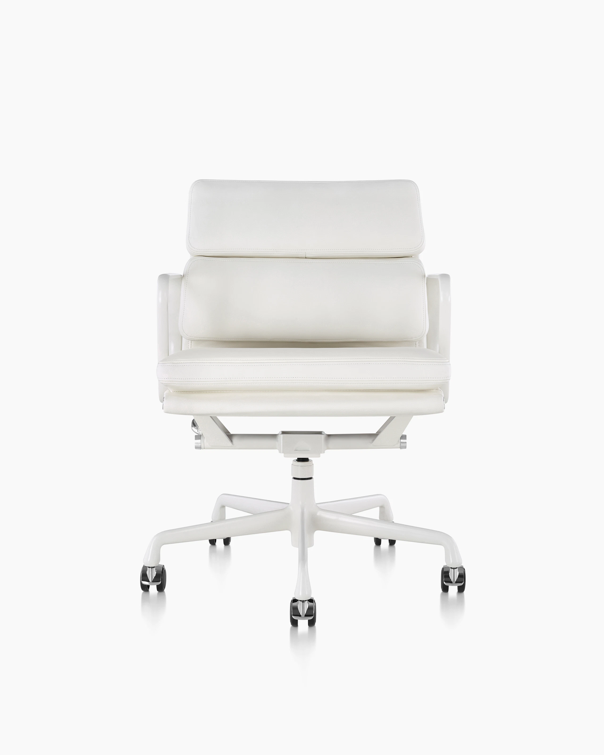 Eames Soft Pad Management Chair