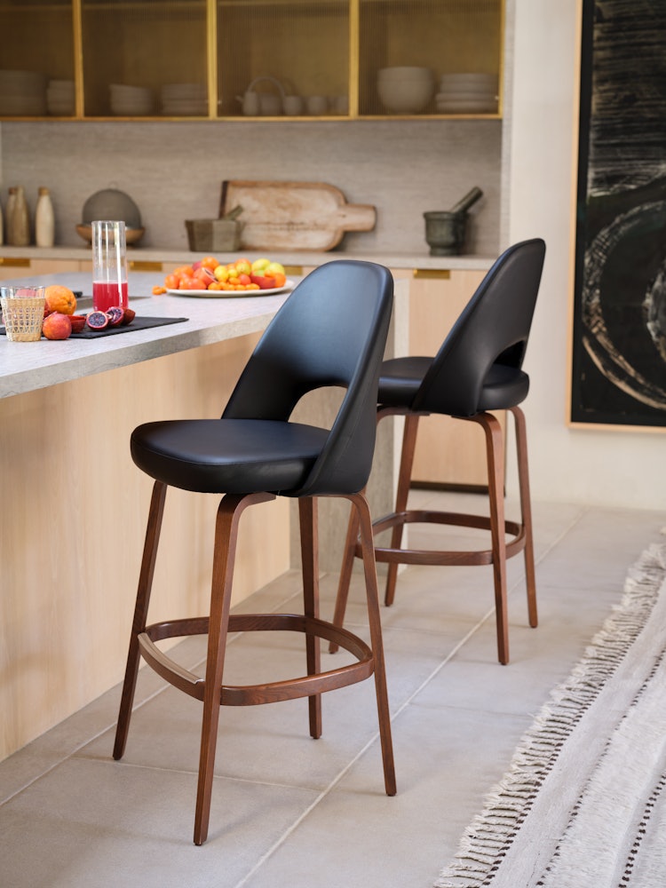 Saarinen Executive Stool
