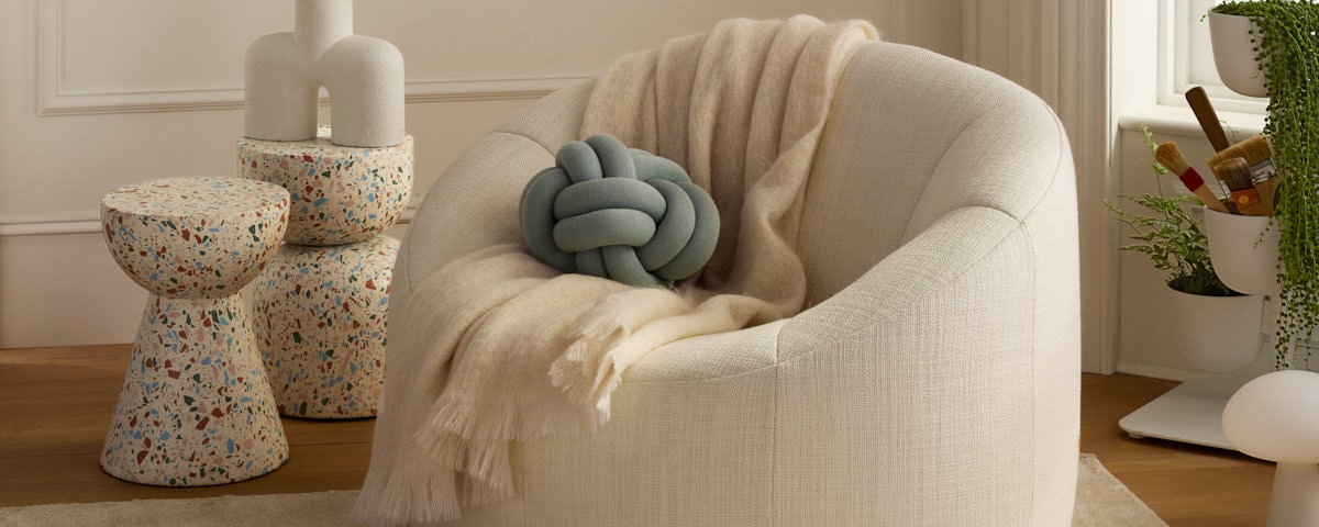 Pumpkin Swivel Chair
