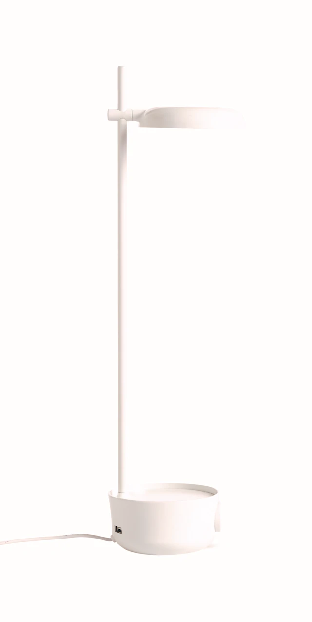 Focal LED Lamp with USB Port