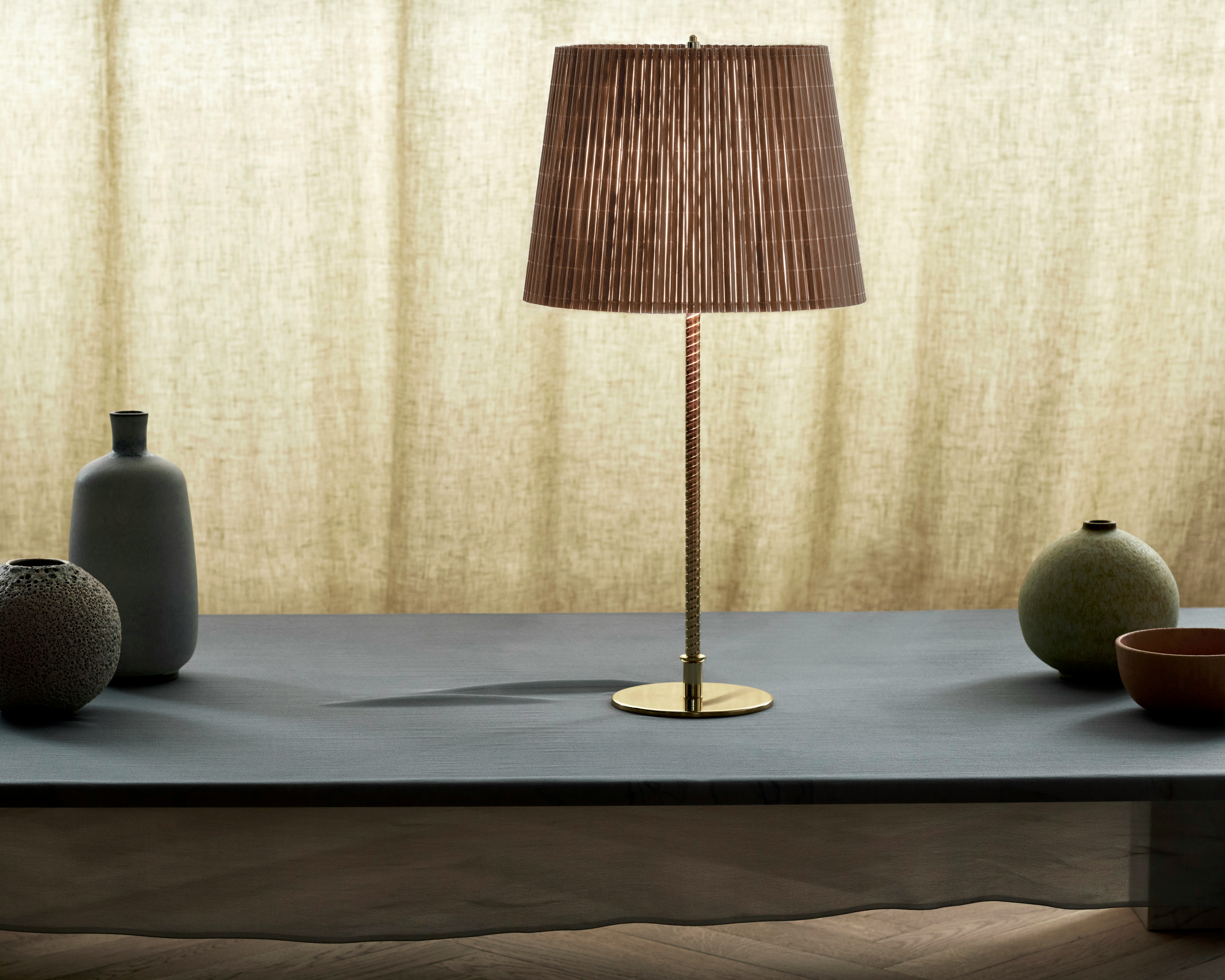 9205 Table Lamp