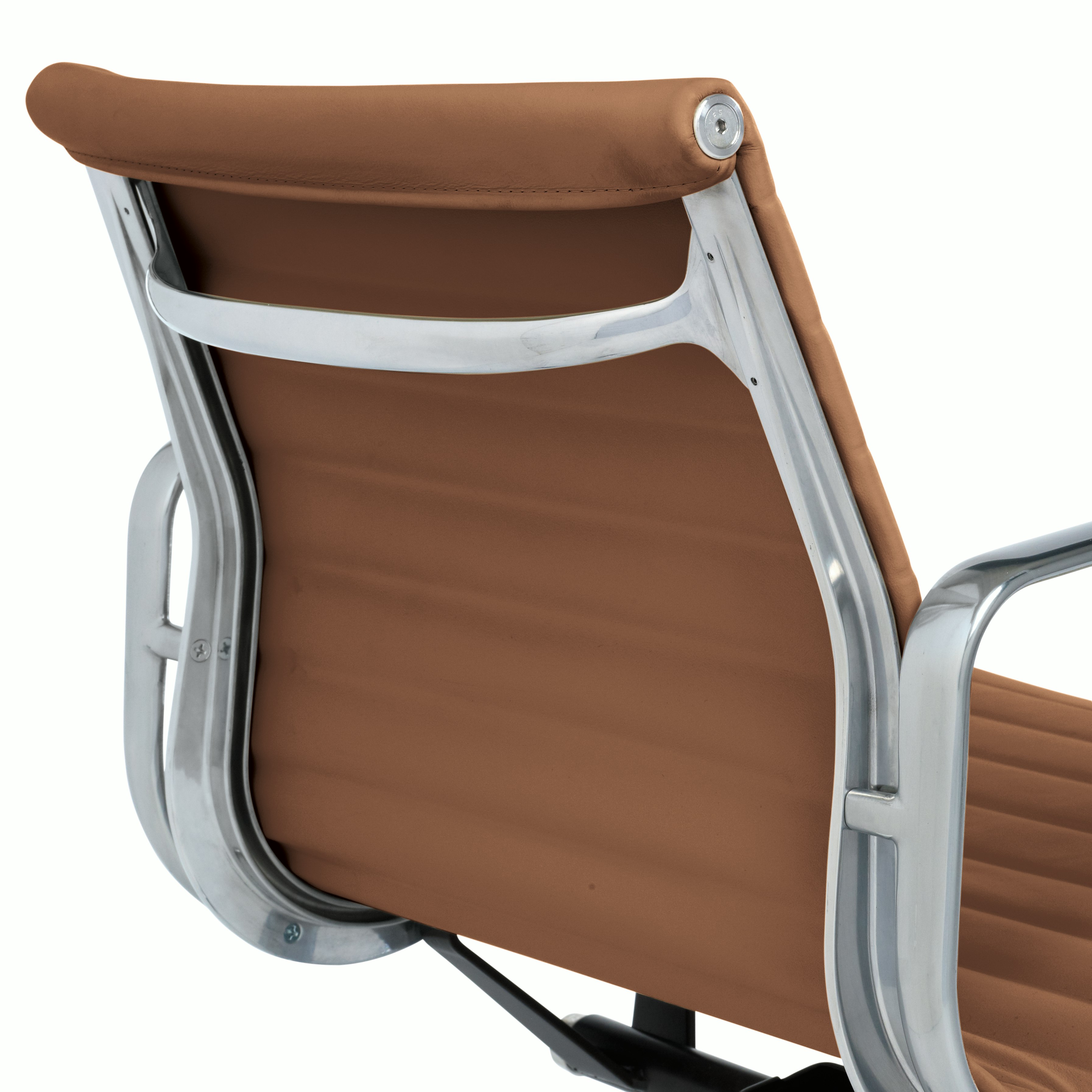 Eames Aluminum Group Management Chair with Pneumatic Lift