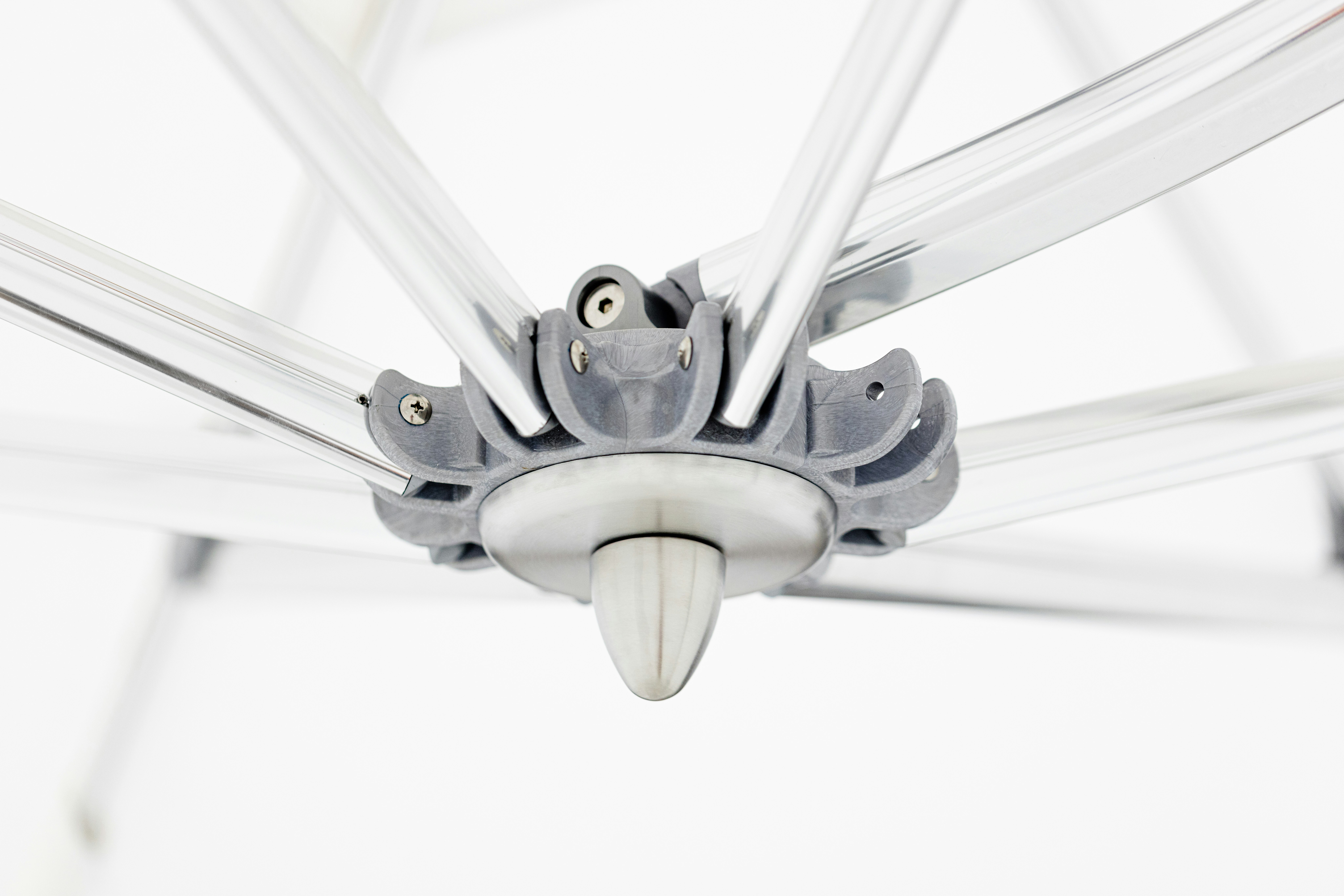 Tuuci Ocean Master Max Classic Square Cantilever Umbrella