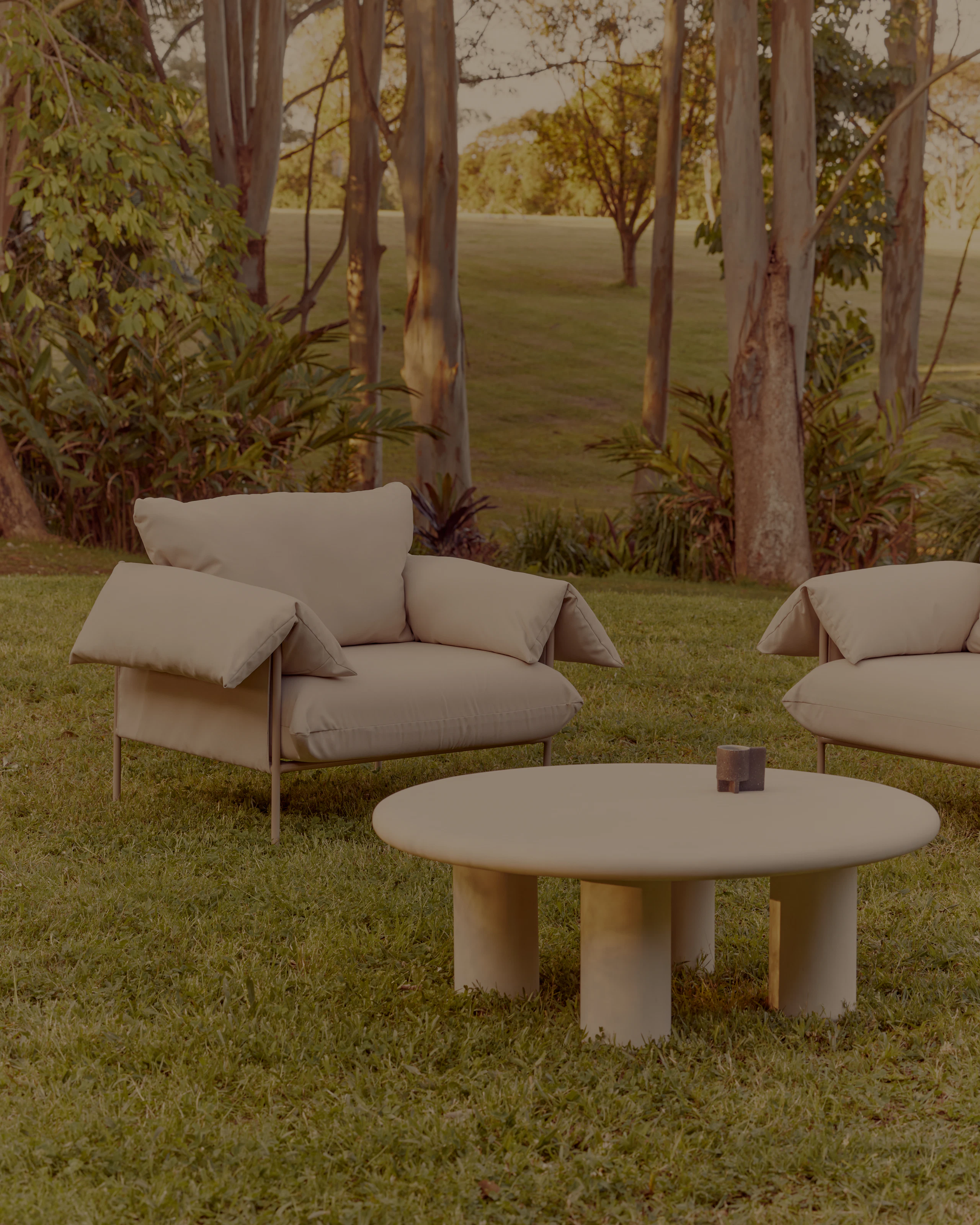 Sarah Ellison Muse Outdoor shots