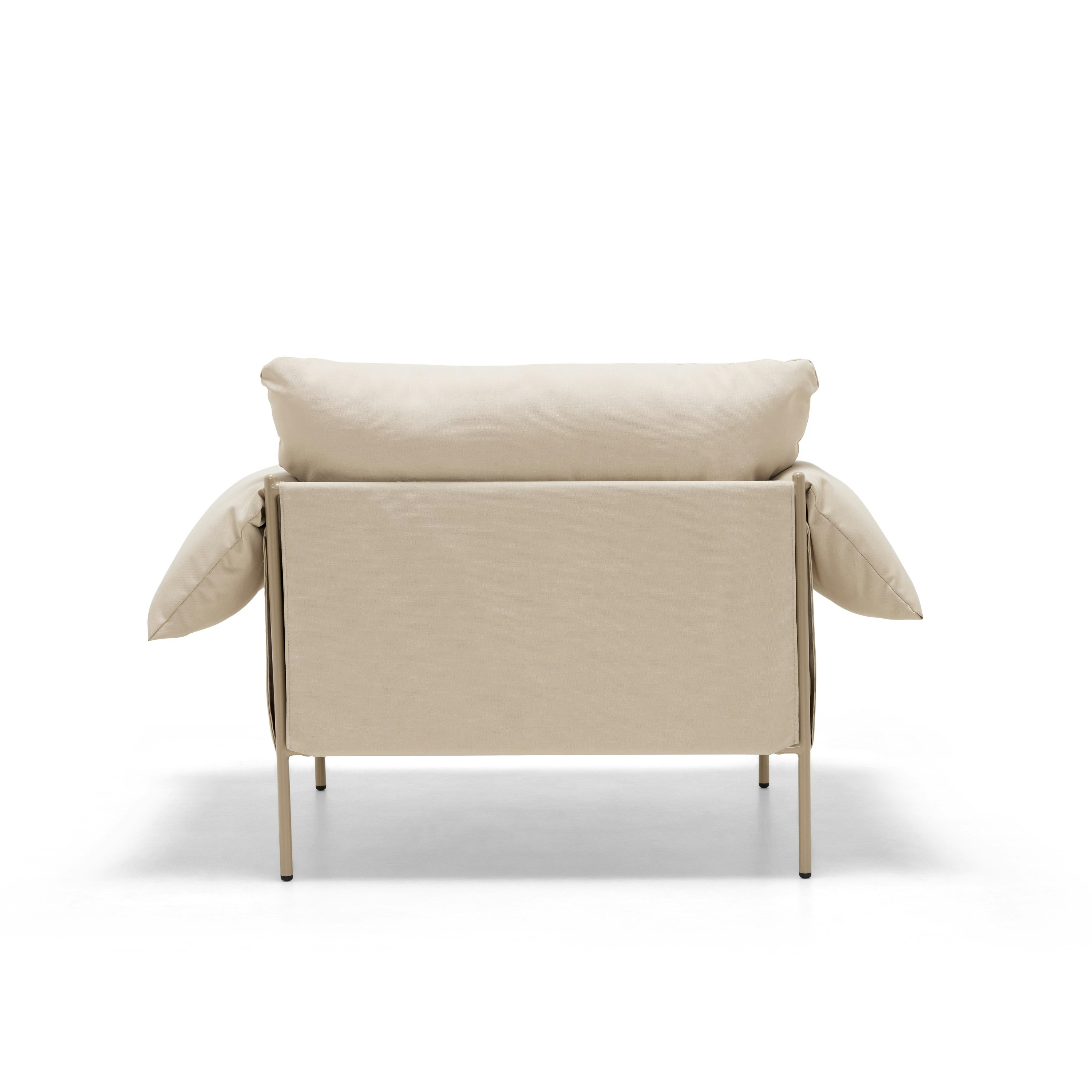 Alva Outdoor Lounge Chair in Palermo Sand