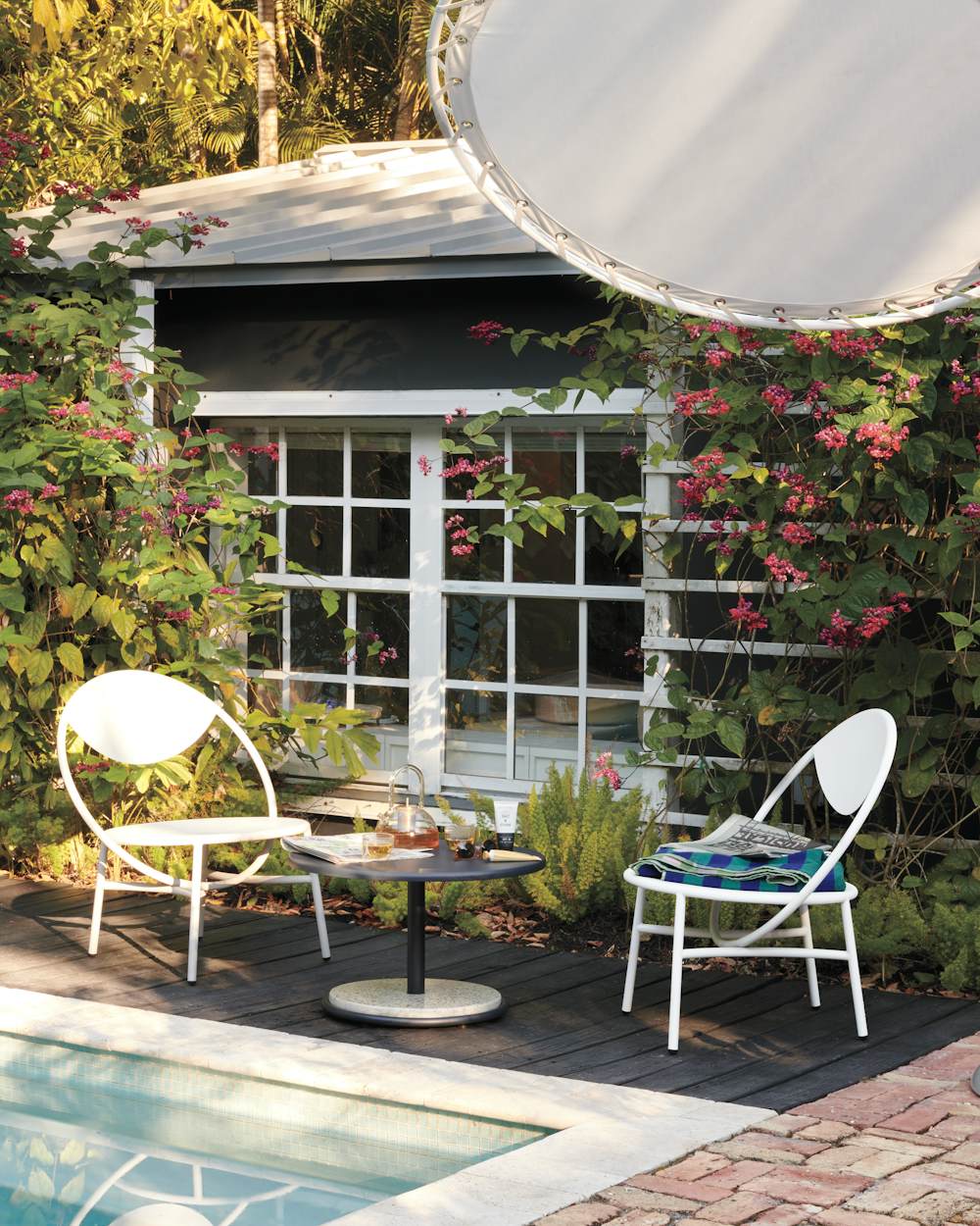 Arc Lounge Chair