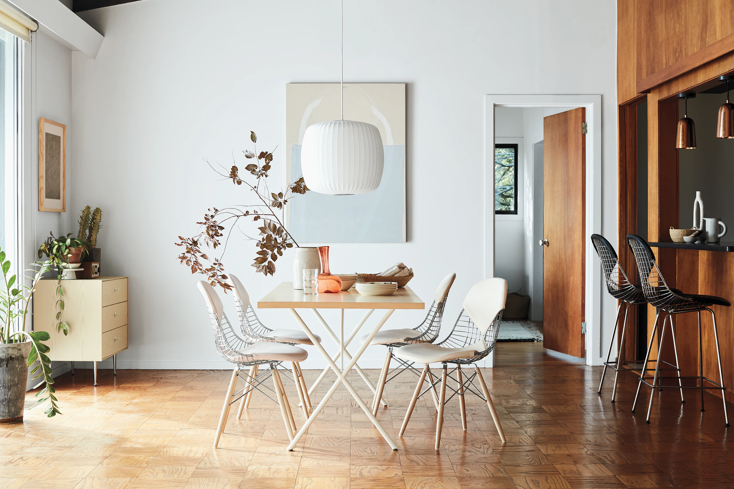 Nelson X-Leg, Bikini Chair and Roll Bubble Pendant