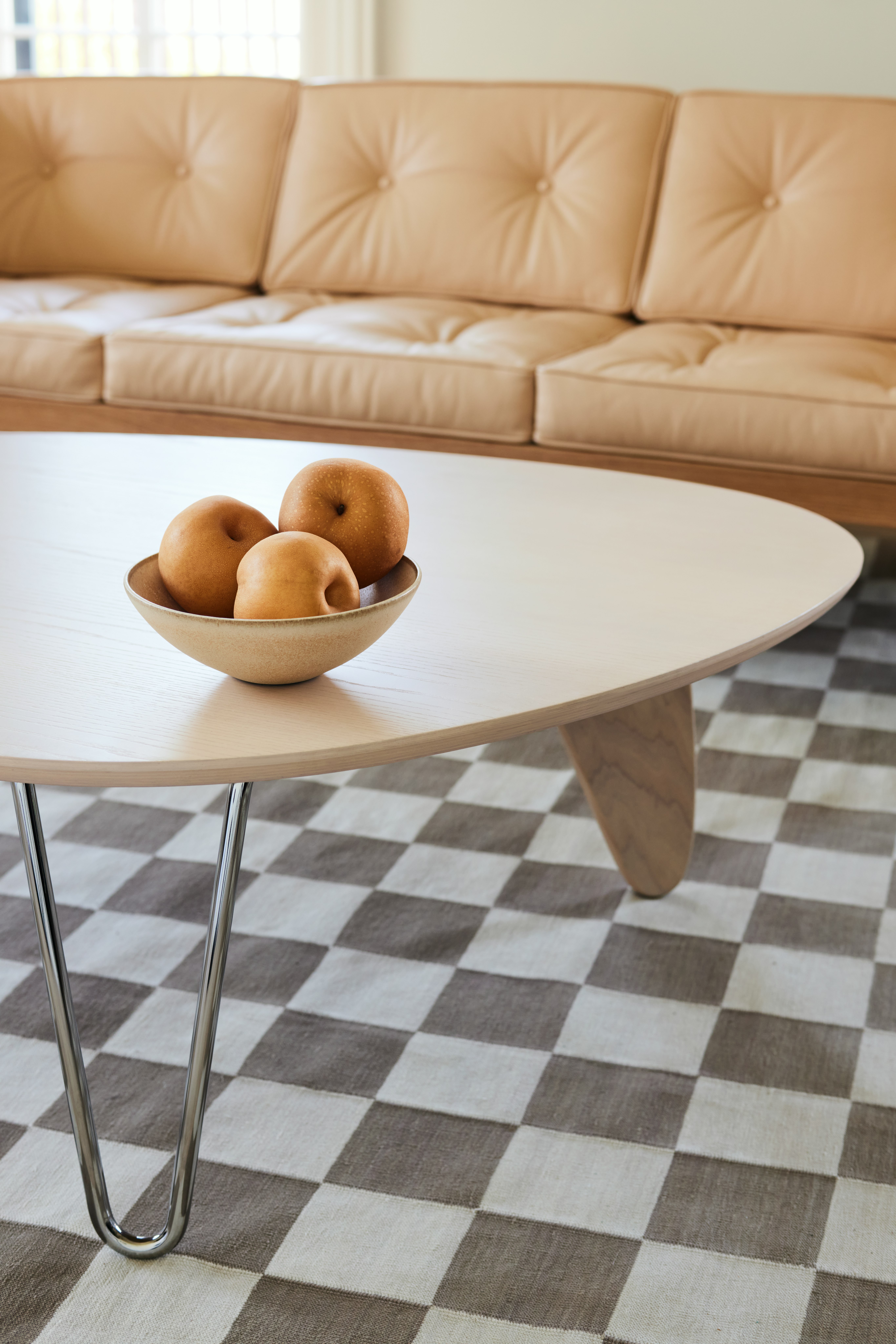 Noguchi Rudder Table