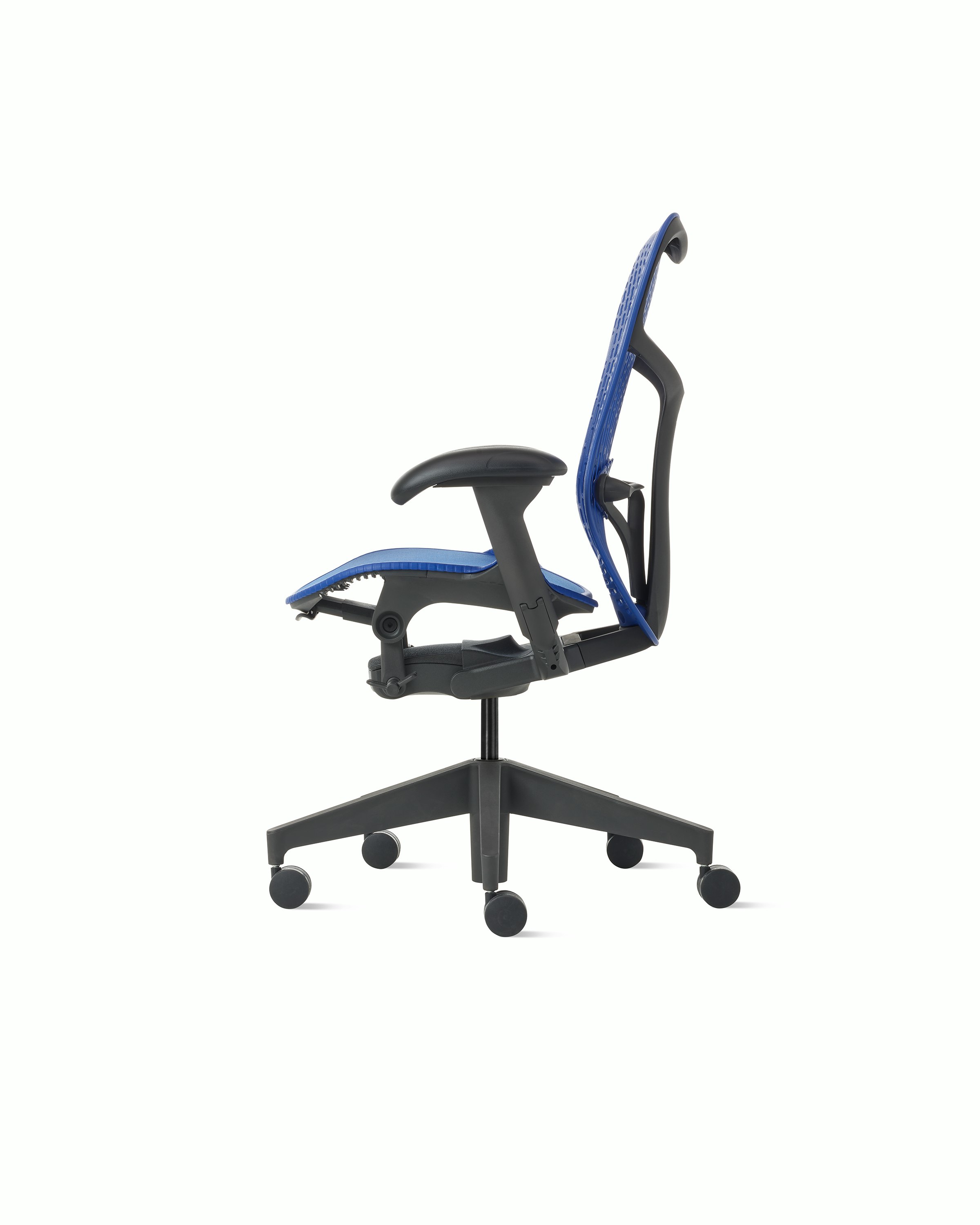 Side  view of a Mirra 2 chair with a Triflex back in ultramarine blue.