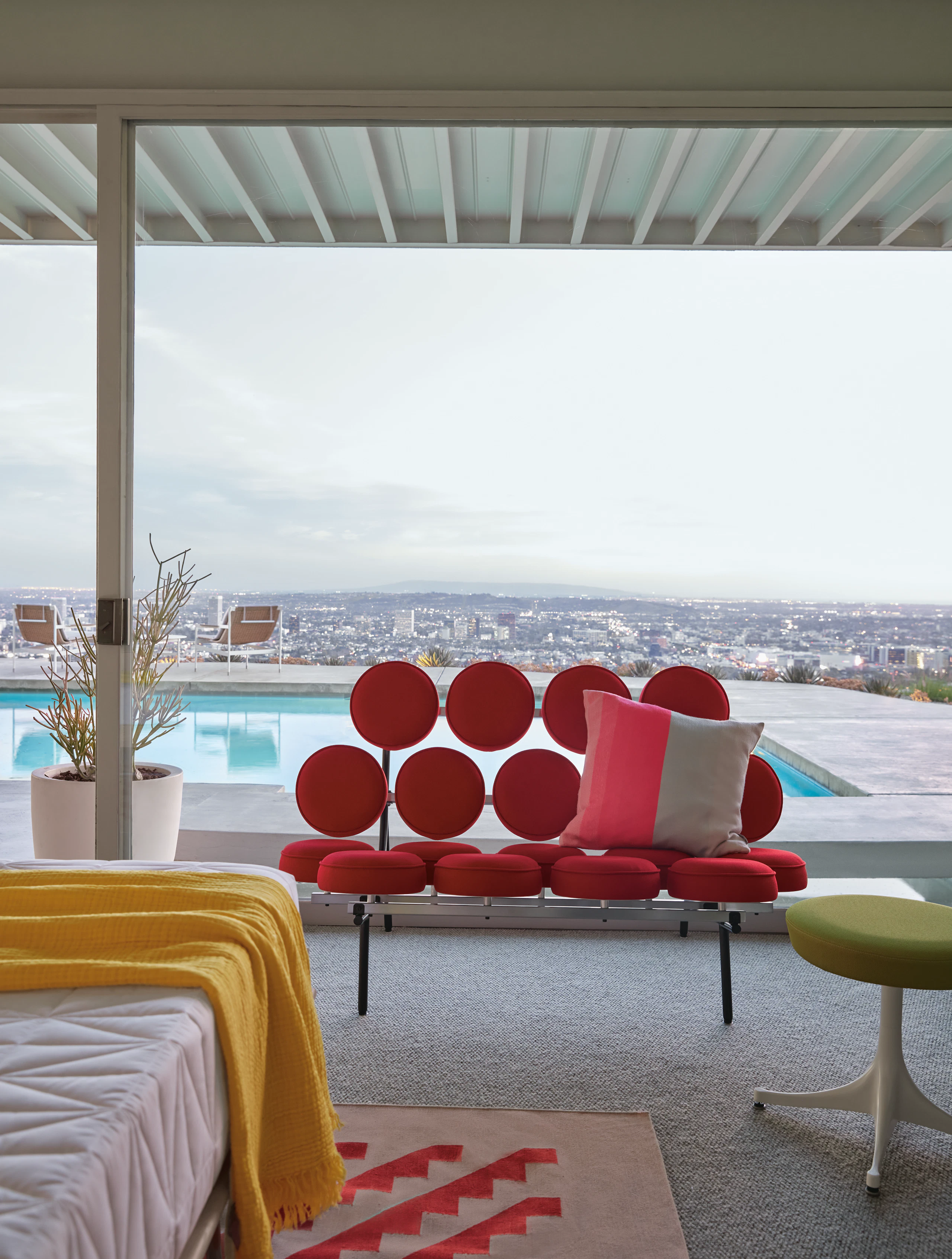 Nelson Marshmellow Sofa