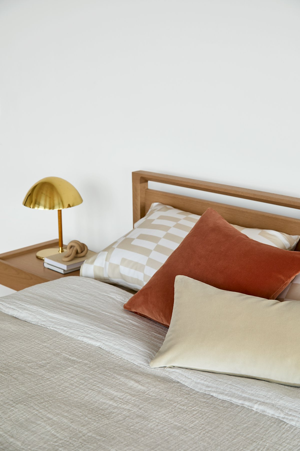 Modern Pillows + Throws – Design Within Reach