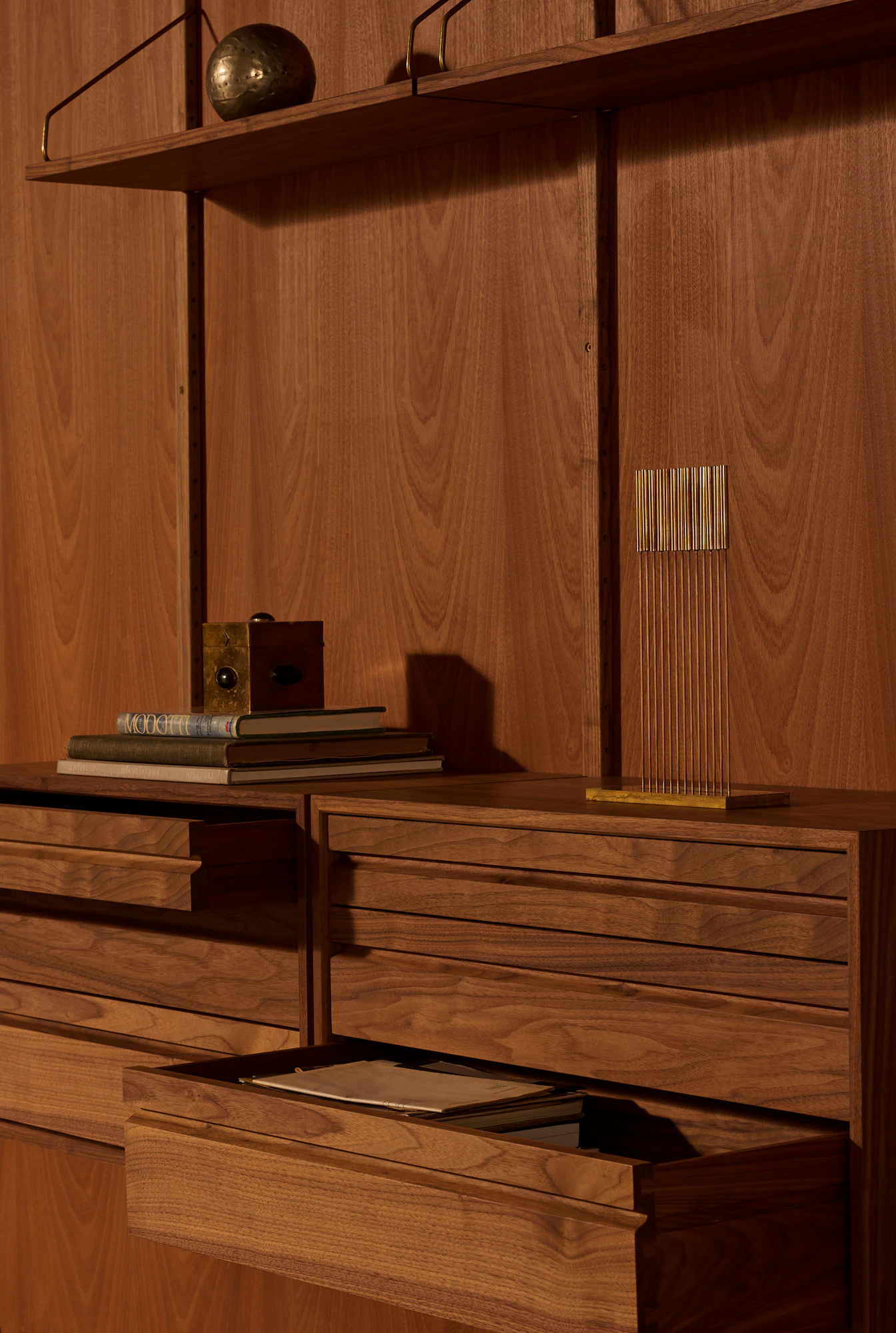 Royal System 2-bay shelving lower cabinets with drawer fronts
