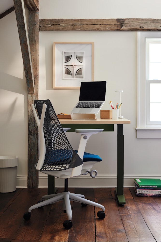 Motia Sit-to-Stand Desk
