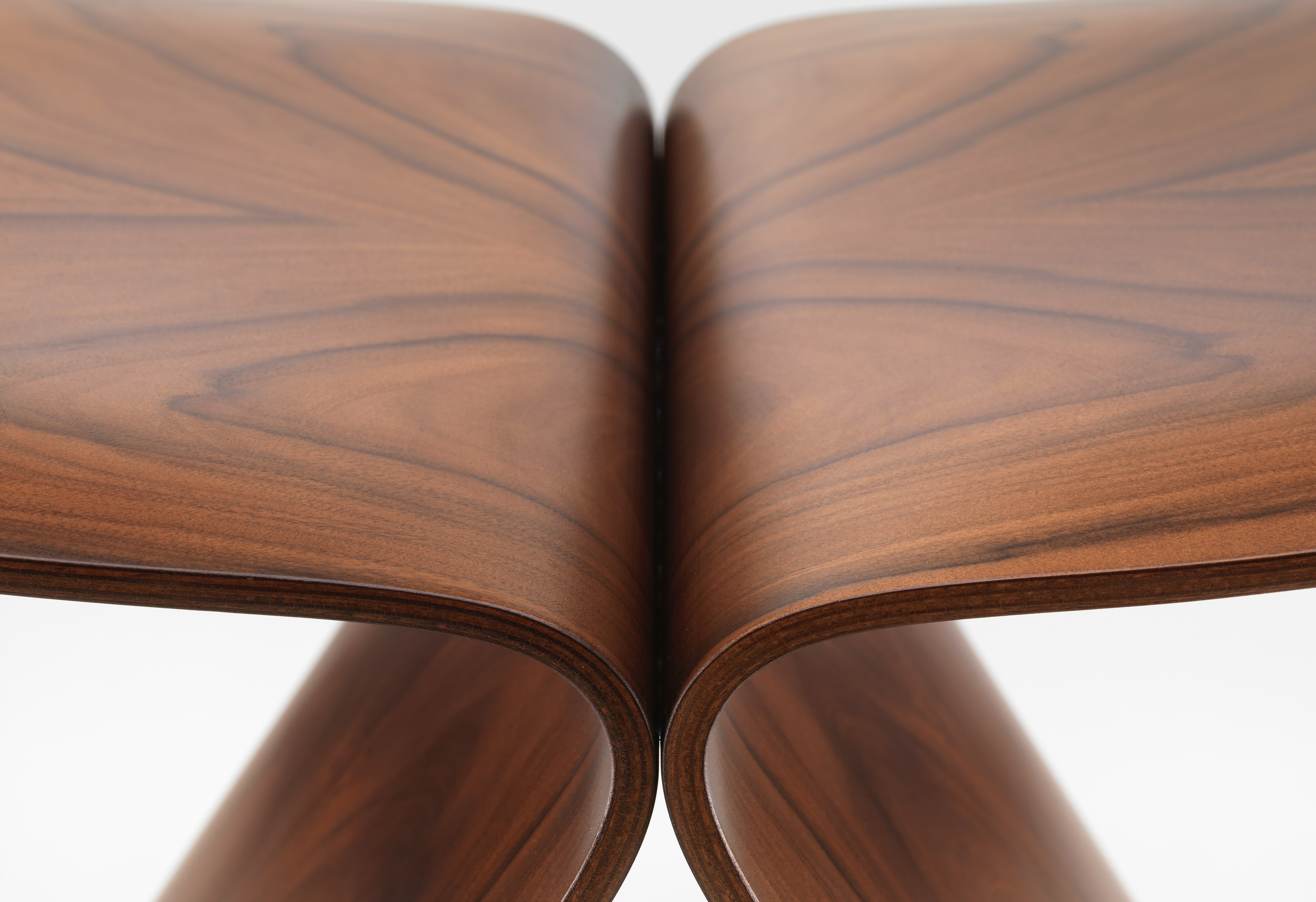 Yanagi Butterfly Stool in Palisander