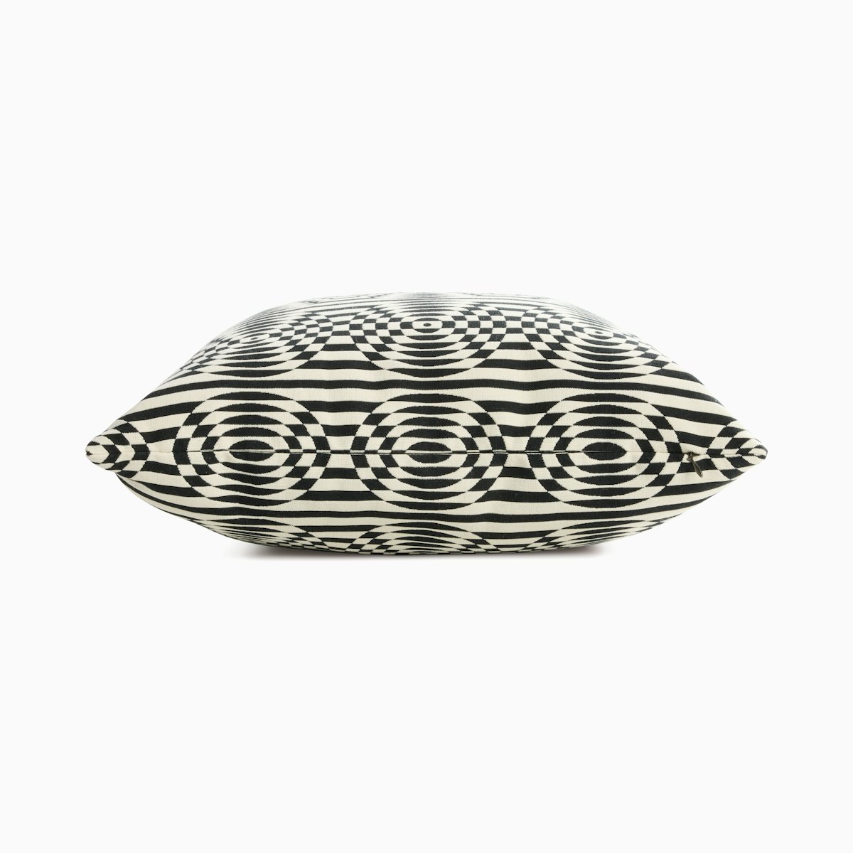 Optik Pillow by Verner Panton