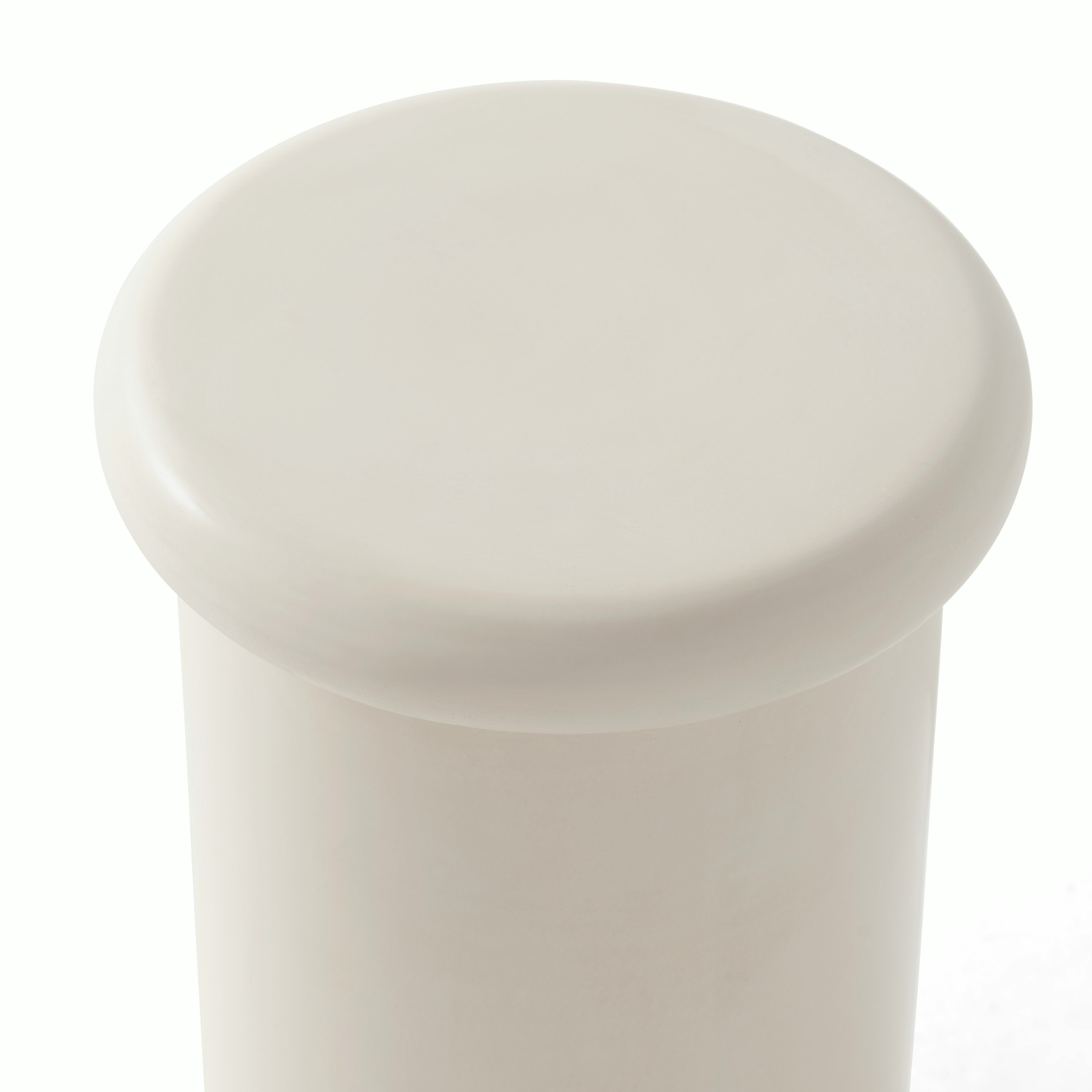 Earth Outdoor Cocktail Table in Concrete Husk