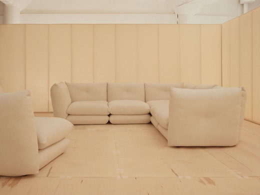 Perron Pillo Sofa 