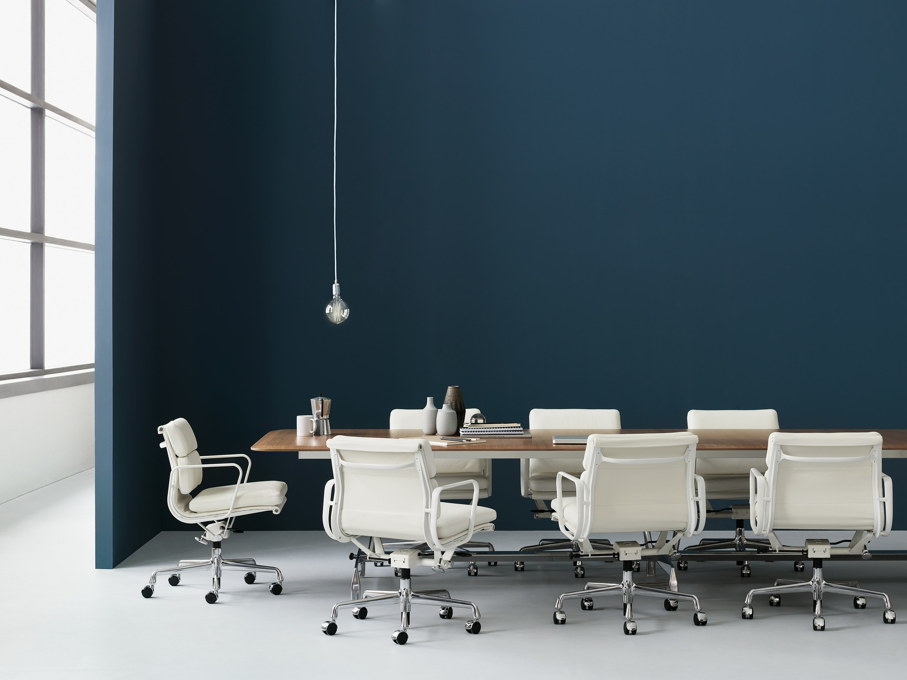 Eames Soft Pad Management Chairs with AGL Table
