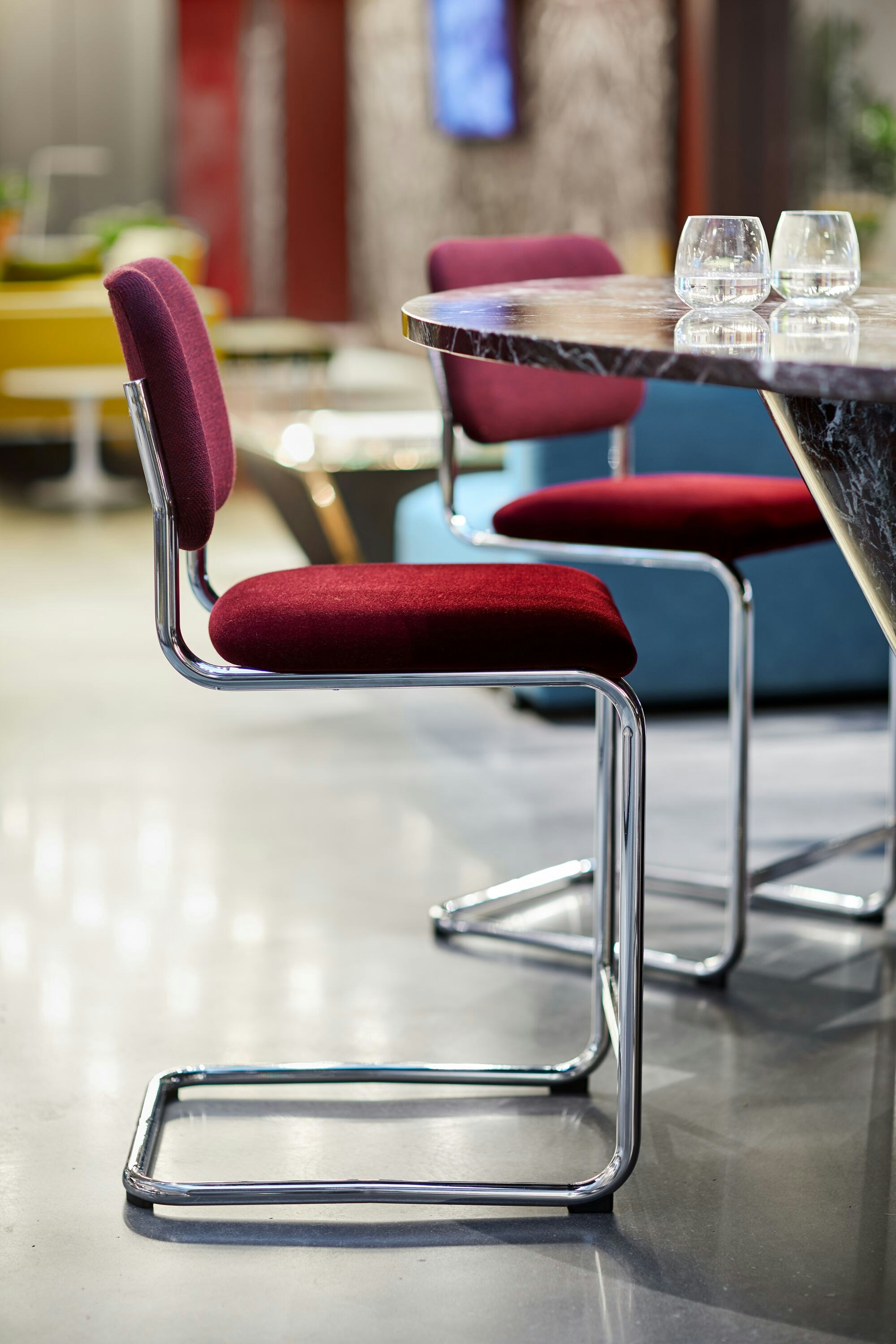 Cesca™ Stool | Knoll