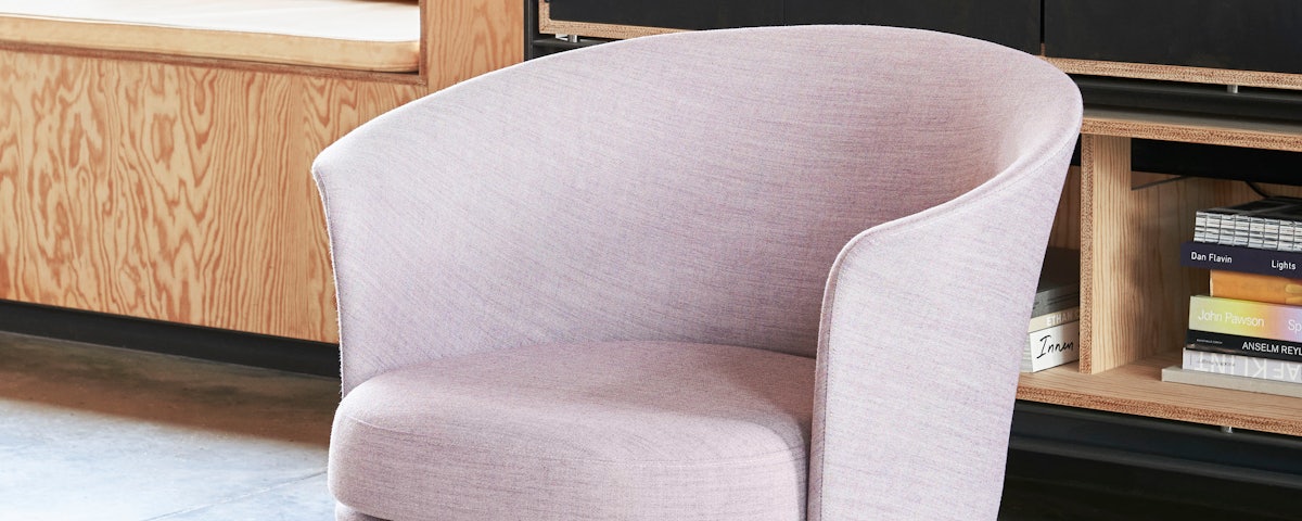 Dorso Swivel Chair