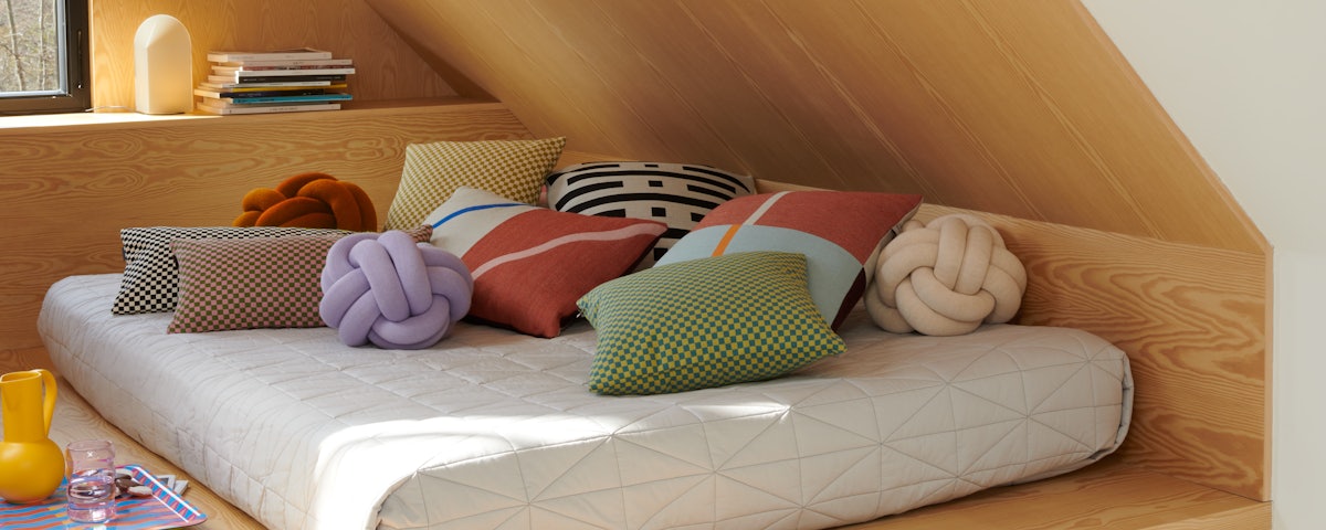 Knot Cushion
