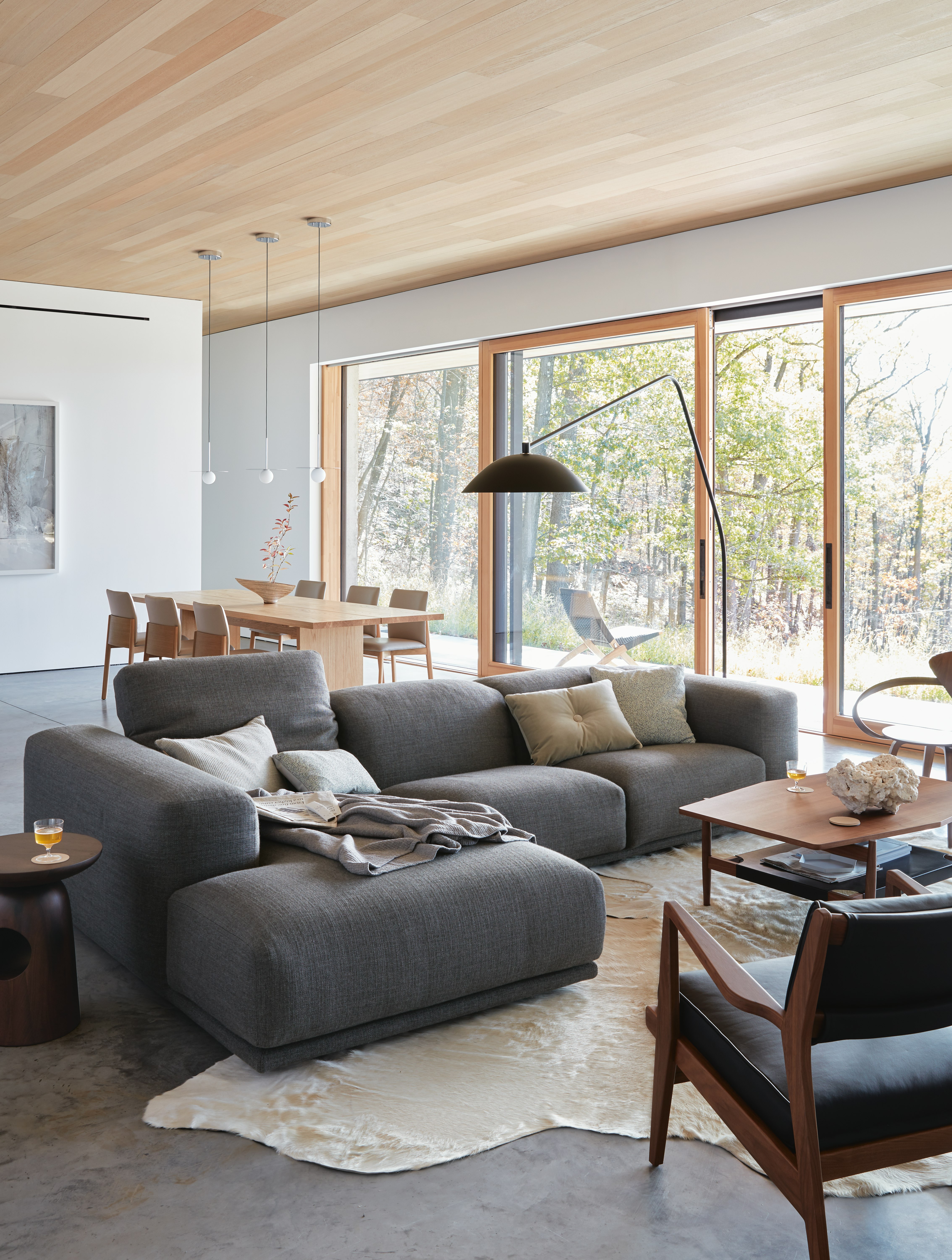 Kelston Sectional with Chaise Left