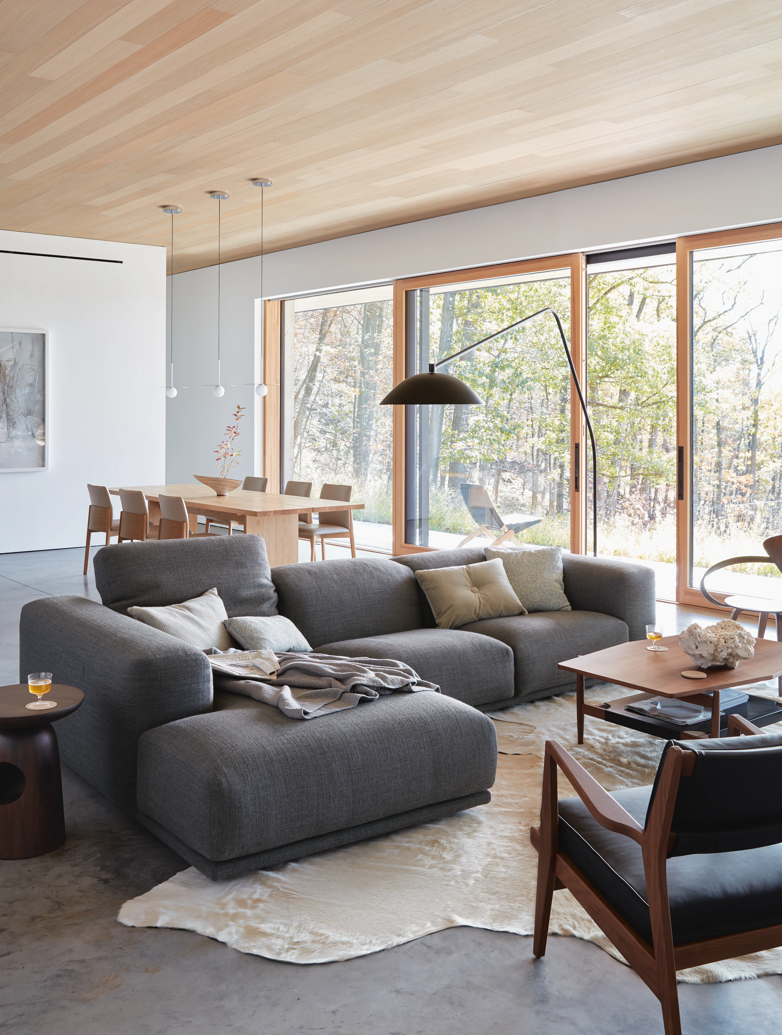 Kelston Sectional with Chaise Left