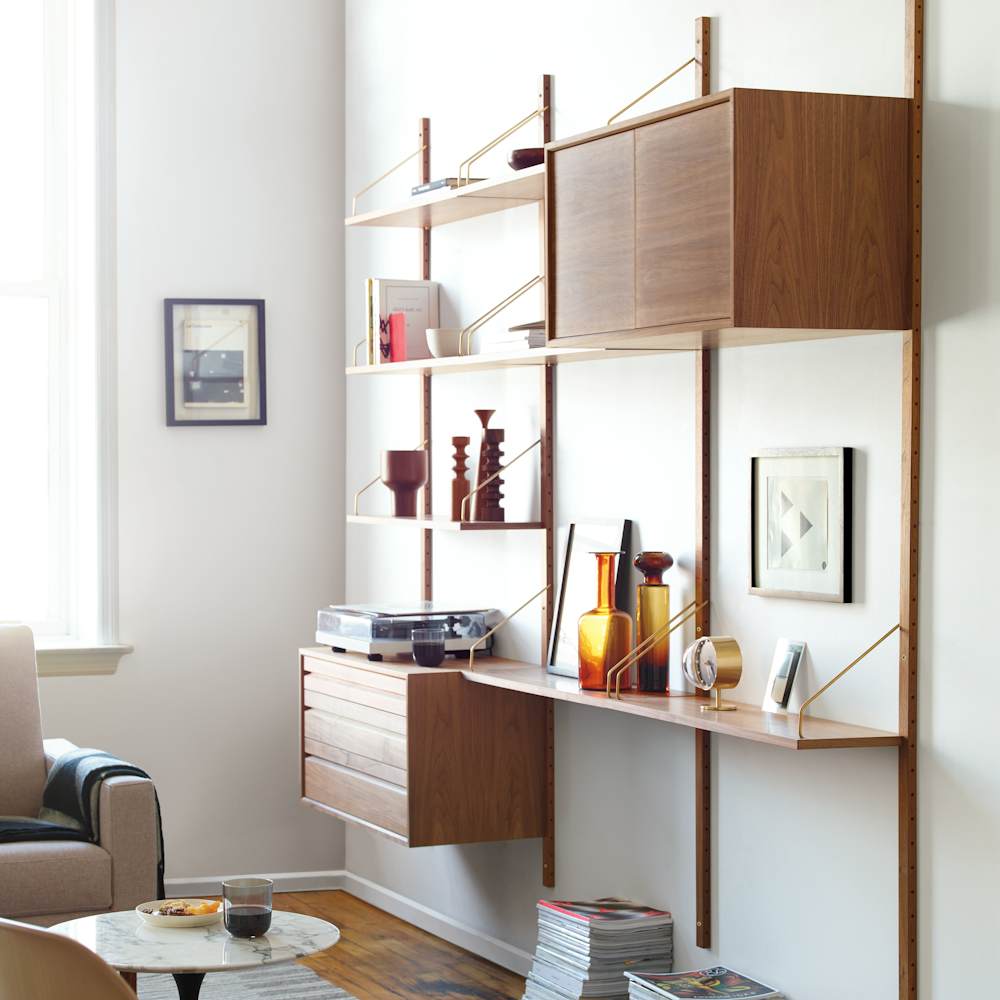 Royal System Shelving Plus shelving system in a living room setting