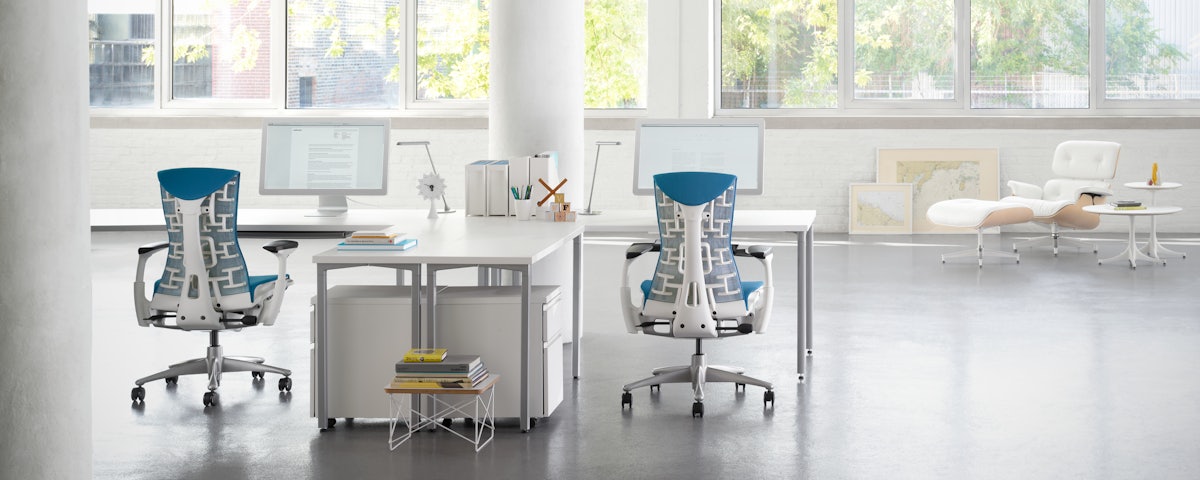 Tu W-Pull Mobile Pedestal