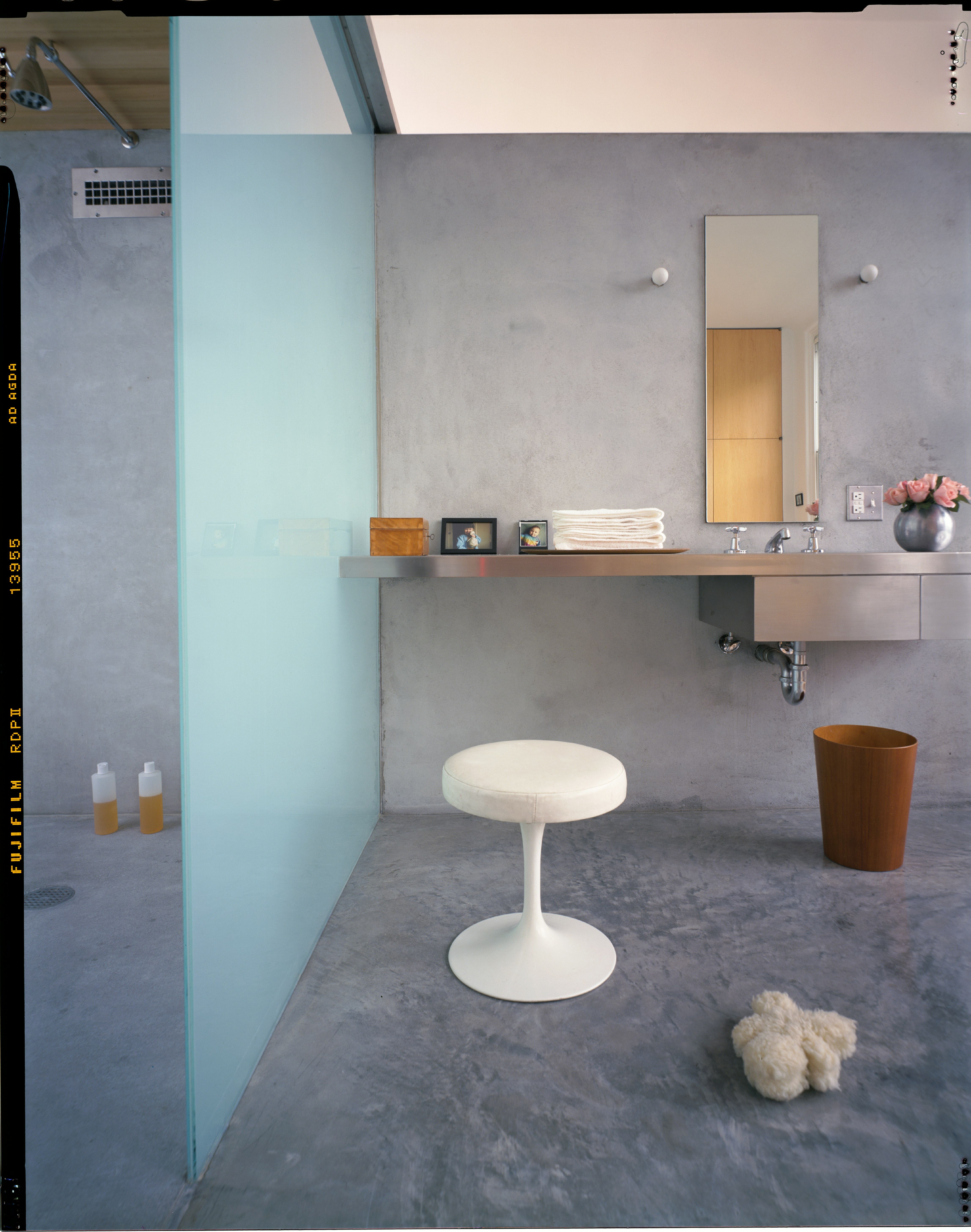 Saarinen Tulip Stool