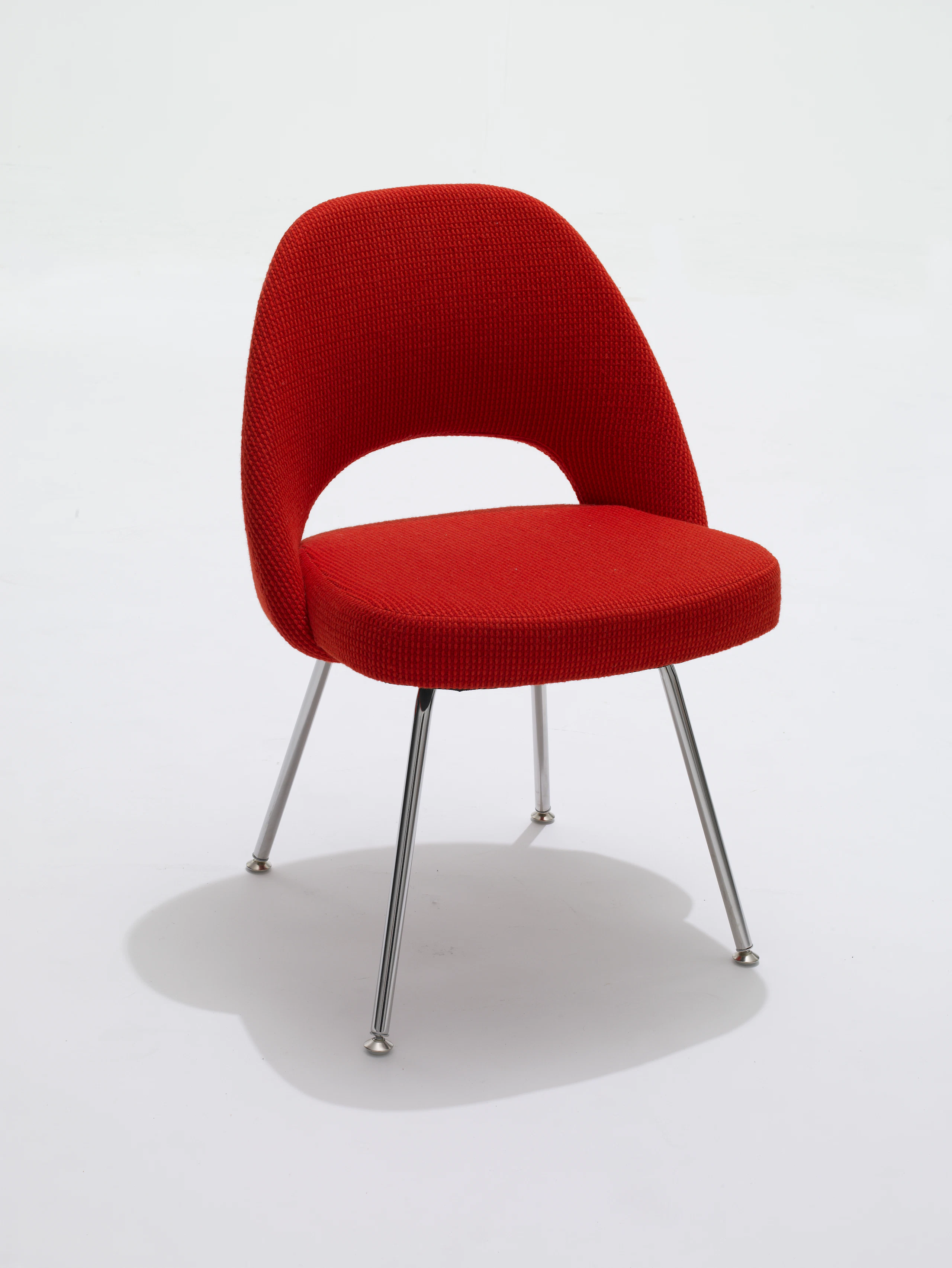 Knoll Saarinen Armless Executive Chair