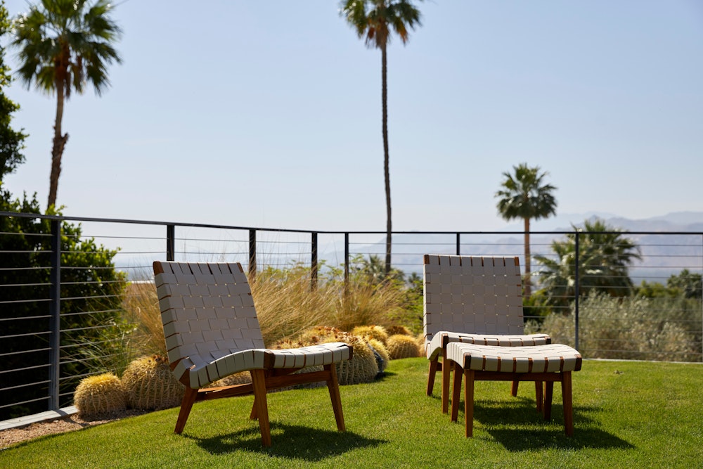 Risom Outdoor Ottoman