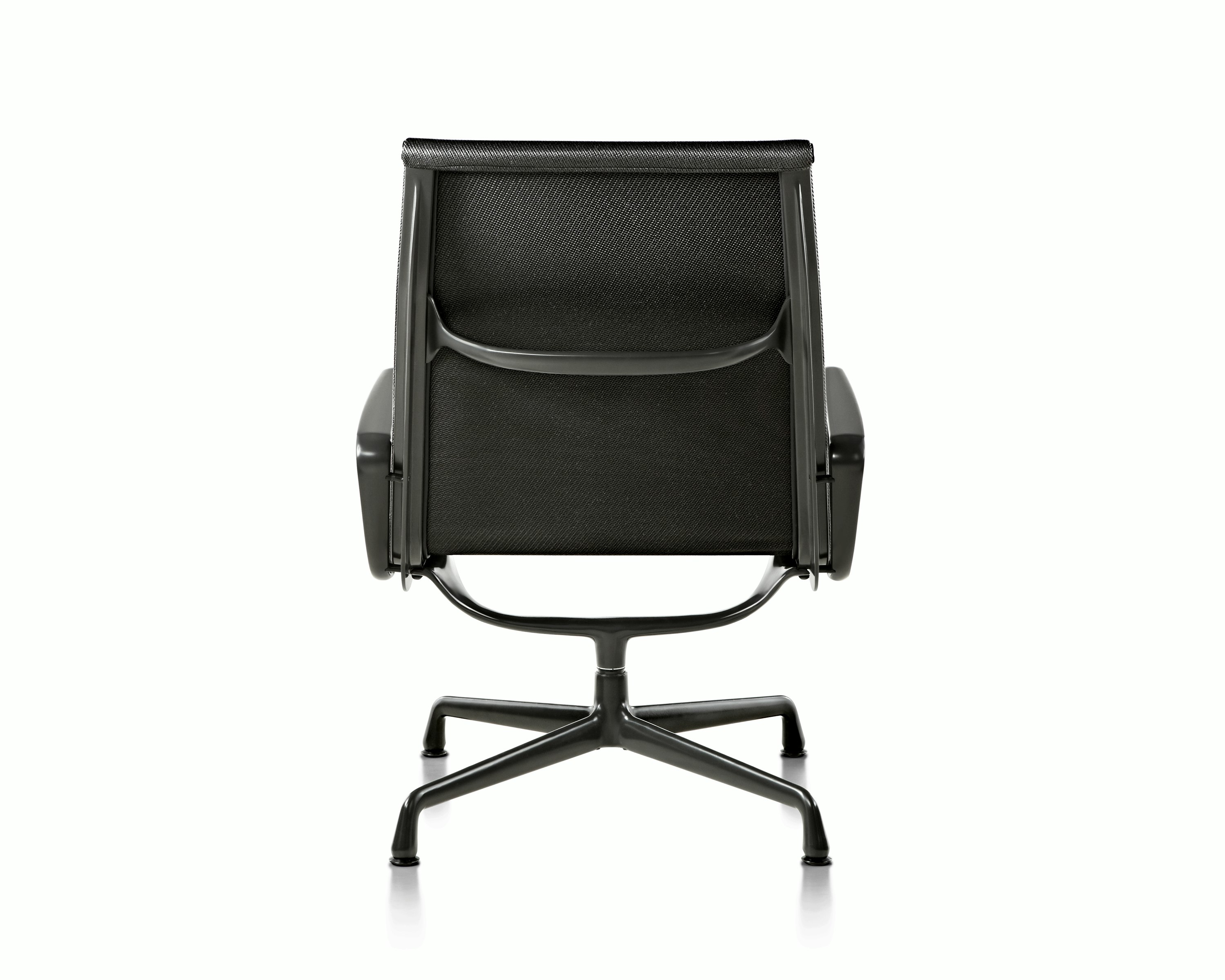 Eames Aluminum Group Chair Outdoor