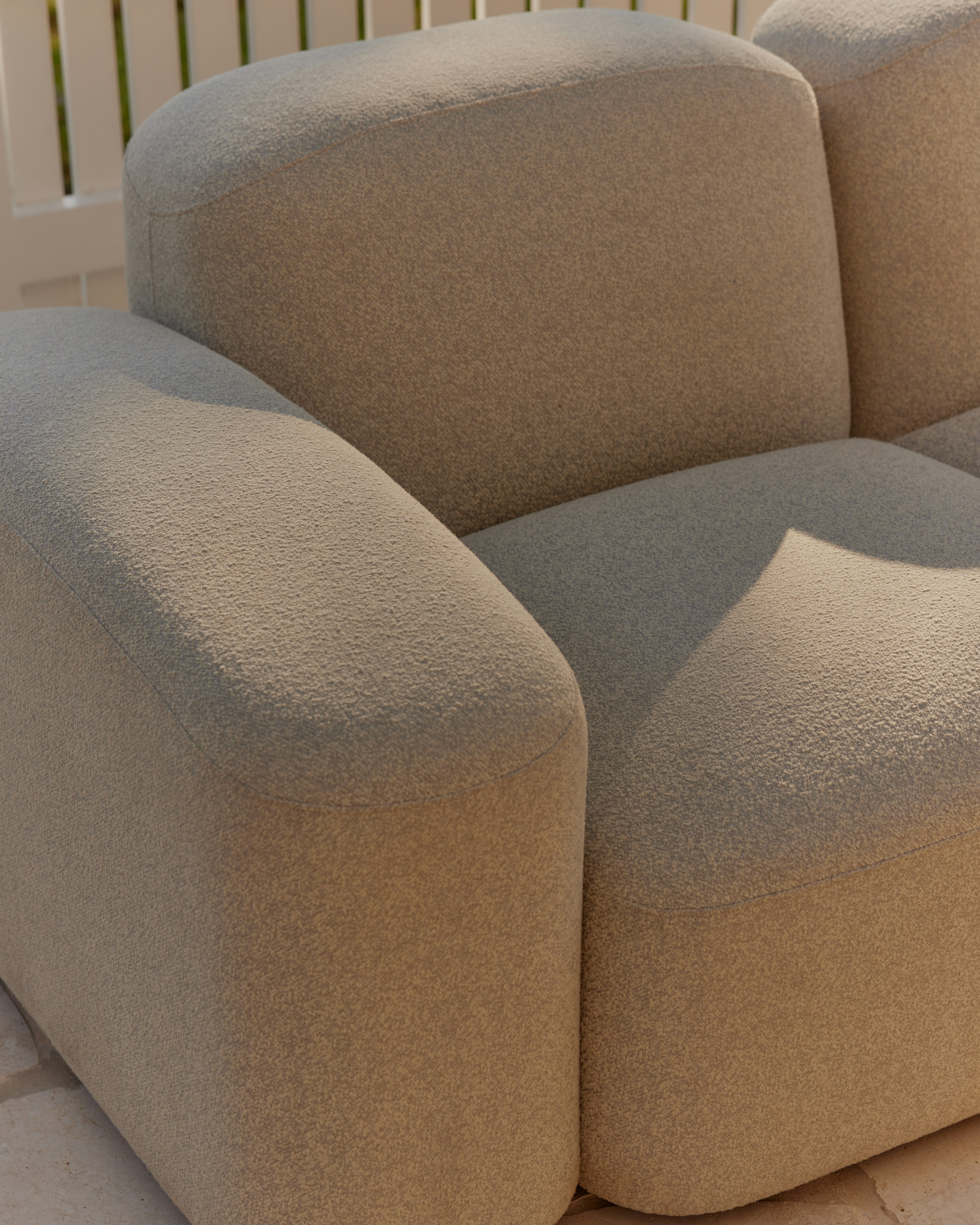 Muse Outdoor One Arm Single Seat