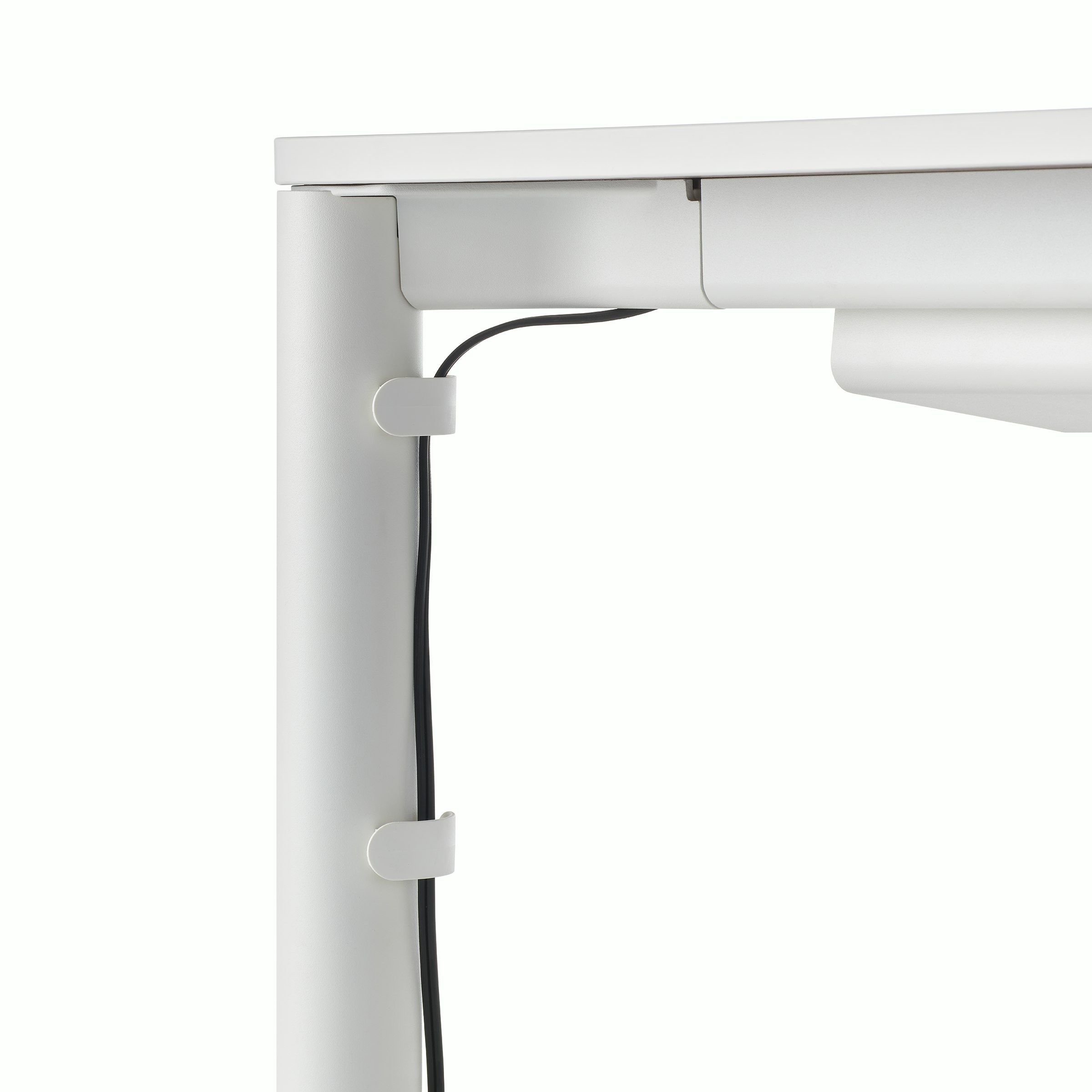 Spout Sit-to-Stand Table