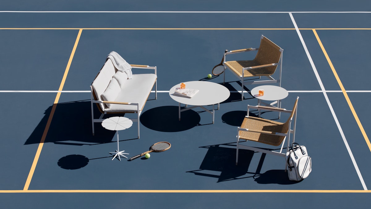 Sommer Outdoor Furniture Collection on a tennis court