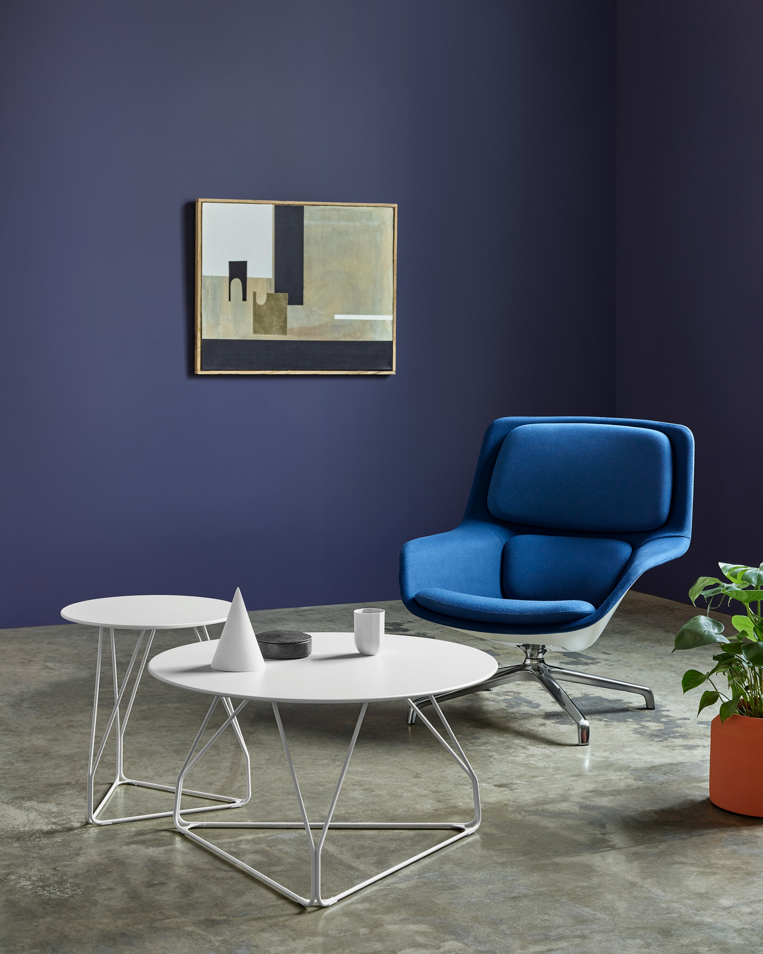 Striad Mid-Back Lounge Chair with Four Star Base