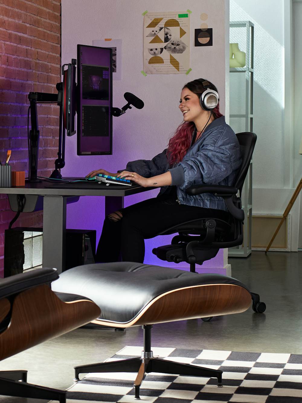Electra in Aeron Gaming Chair with Motia Gaming Desk