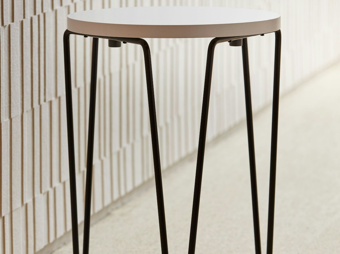 Stack Table Florence Knoll Hairpin™ Stacking Table - Original Design | Knoll