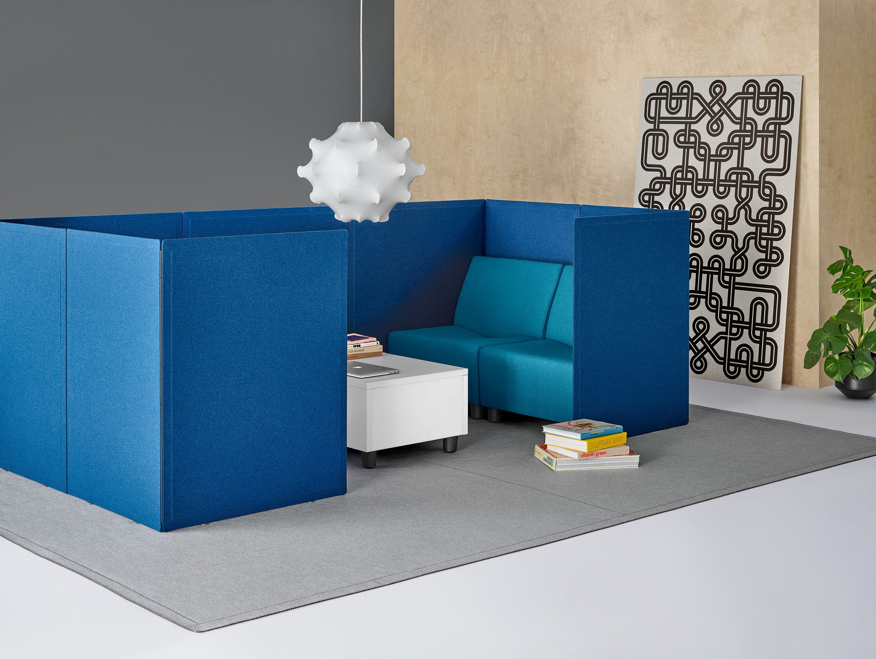 Pari Freestanding Screens