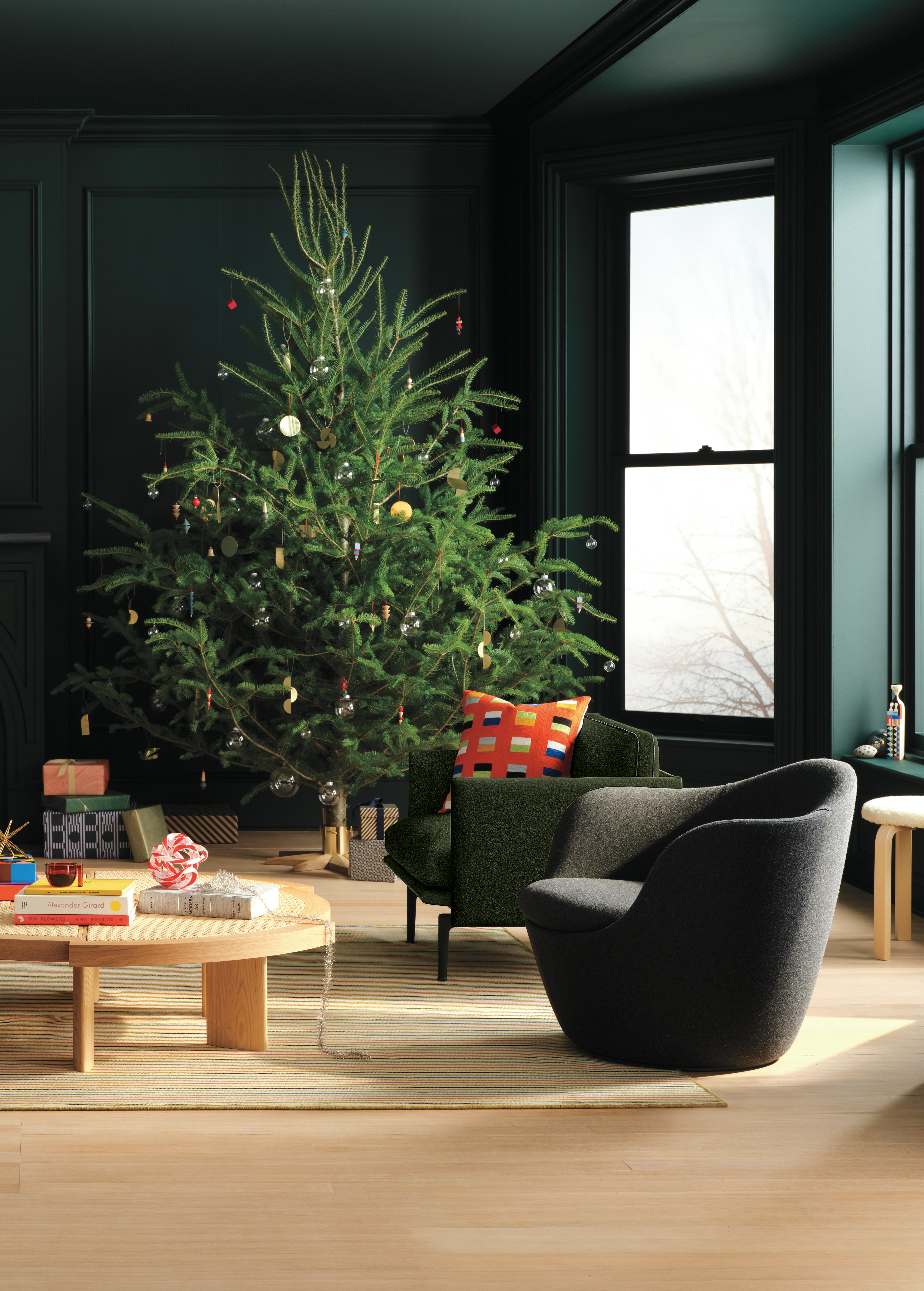 Outline Armchair, Lina Swivel and Rio living room - Holiday