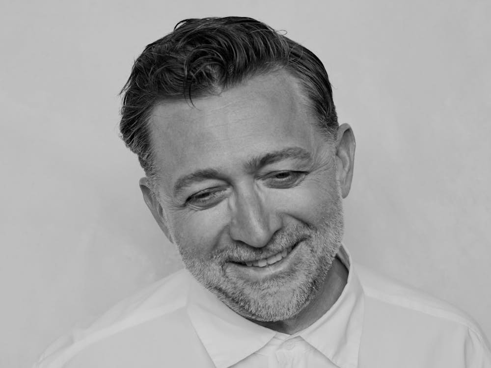 Willo Perron headshot