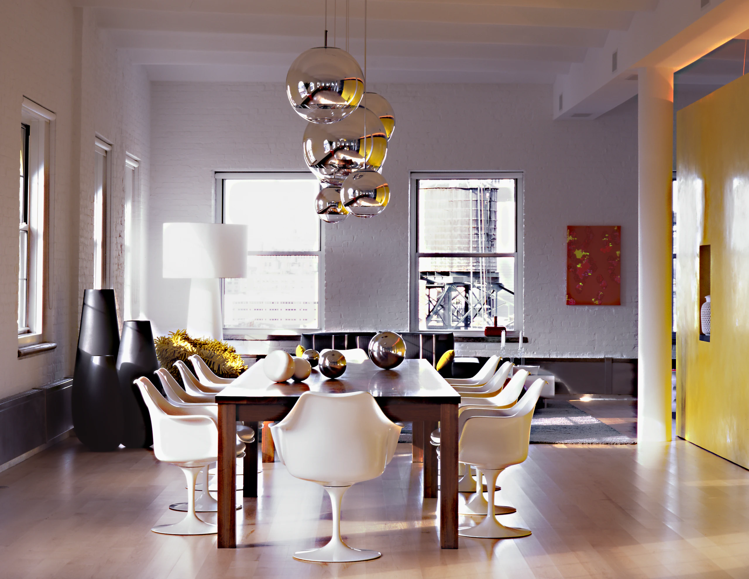 KnollStudio Eero Saarinen Tulip Arm Chair